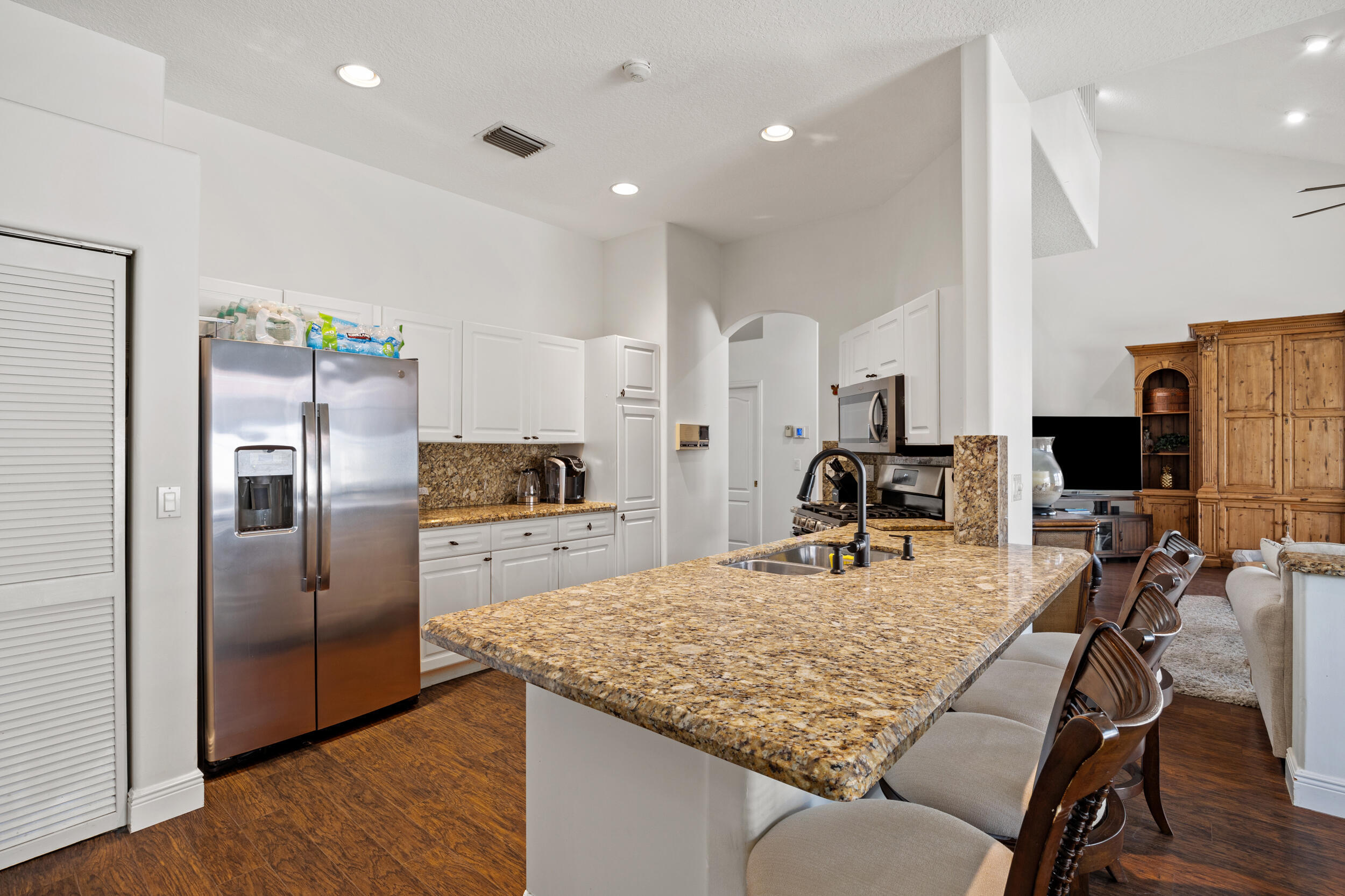 PGA RESORT COMMUNITY OF MONTEREY POINTE - Residential