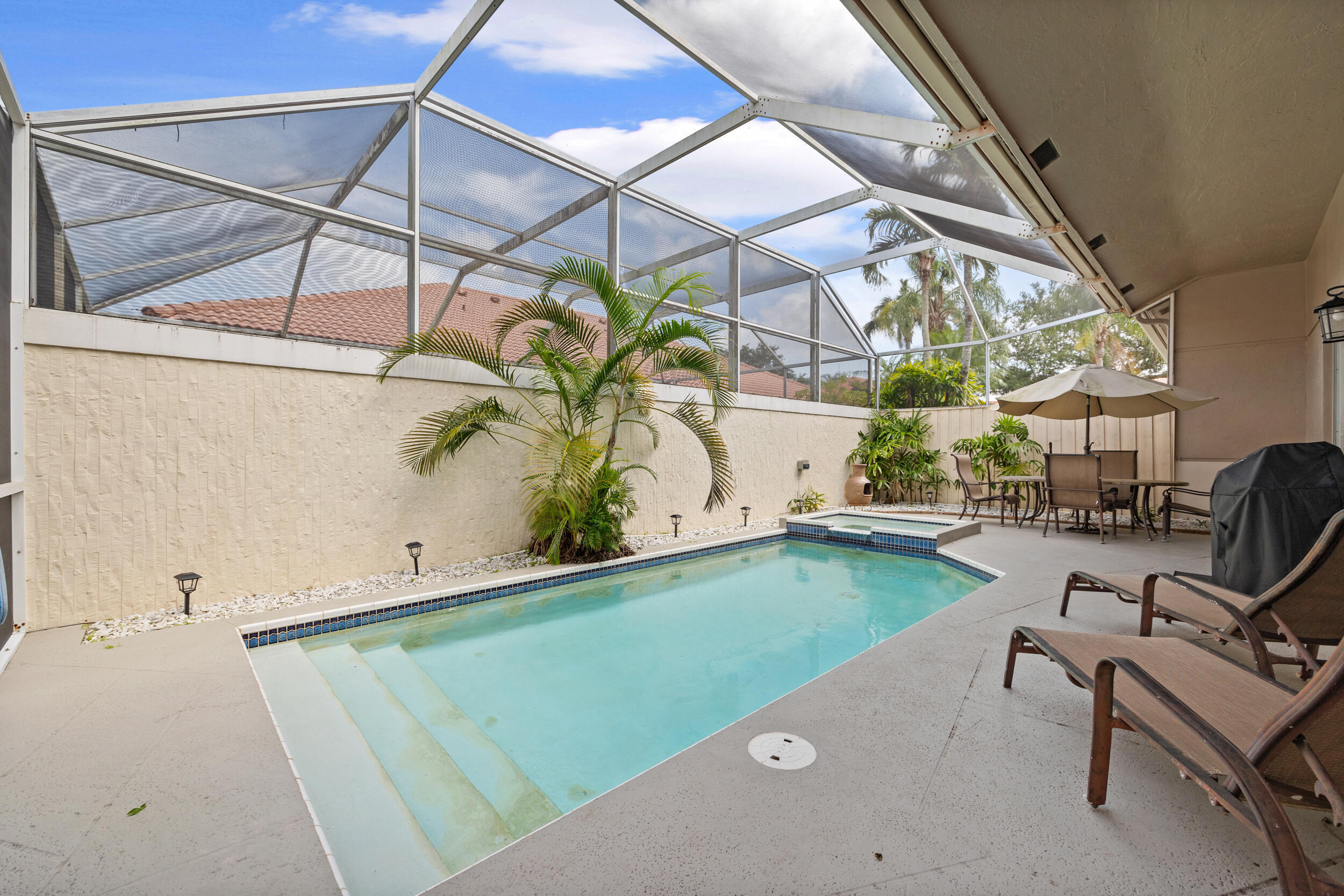 PGA RESORT COMMUNITY OF MONTEREY POINTE - Residential