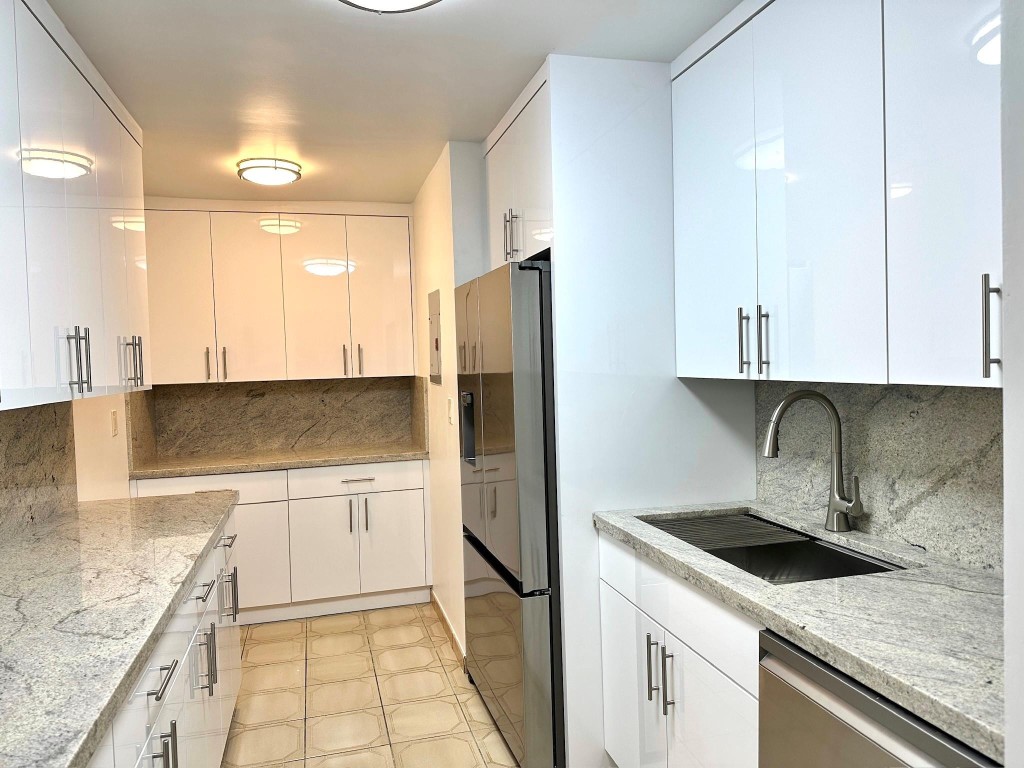 Gratigny Plaza Condo - Residential Lease