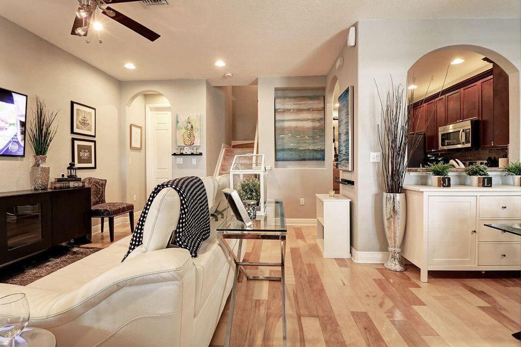 Photo of 400 Lake Monterey Circle, Boynton Beach, FL 33426 (MLS # B26001270)