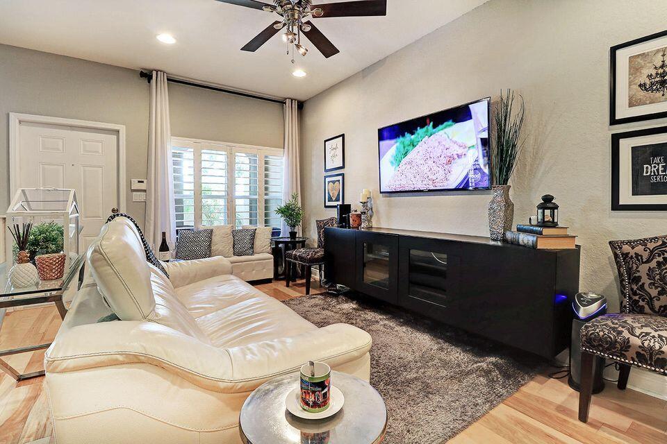 MONTEREY BAY TR - Residential Lease