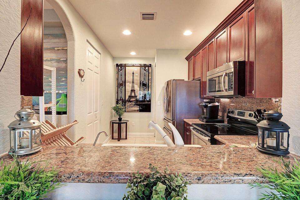 MONTEREY BAY TR - Residential Lease