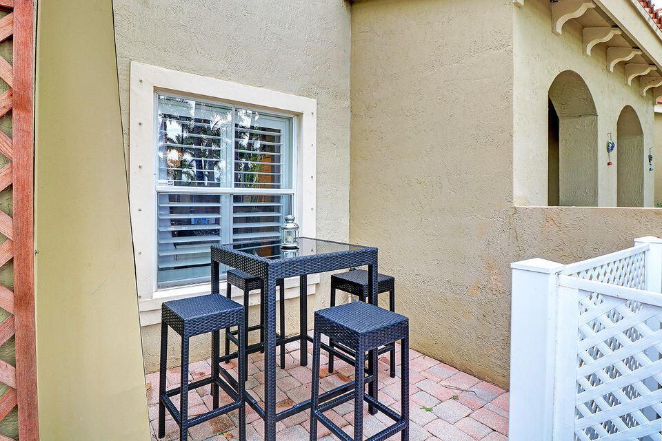 MONTEREY BAY TR - Residential Lease