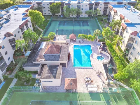10551 W Broward Blvd Unit 101, Plantation, FL MLS: F10491671