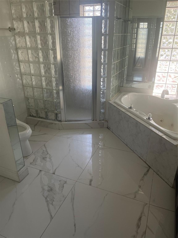 Hollywood Hills 6-22 B - Residential Lease