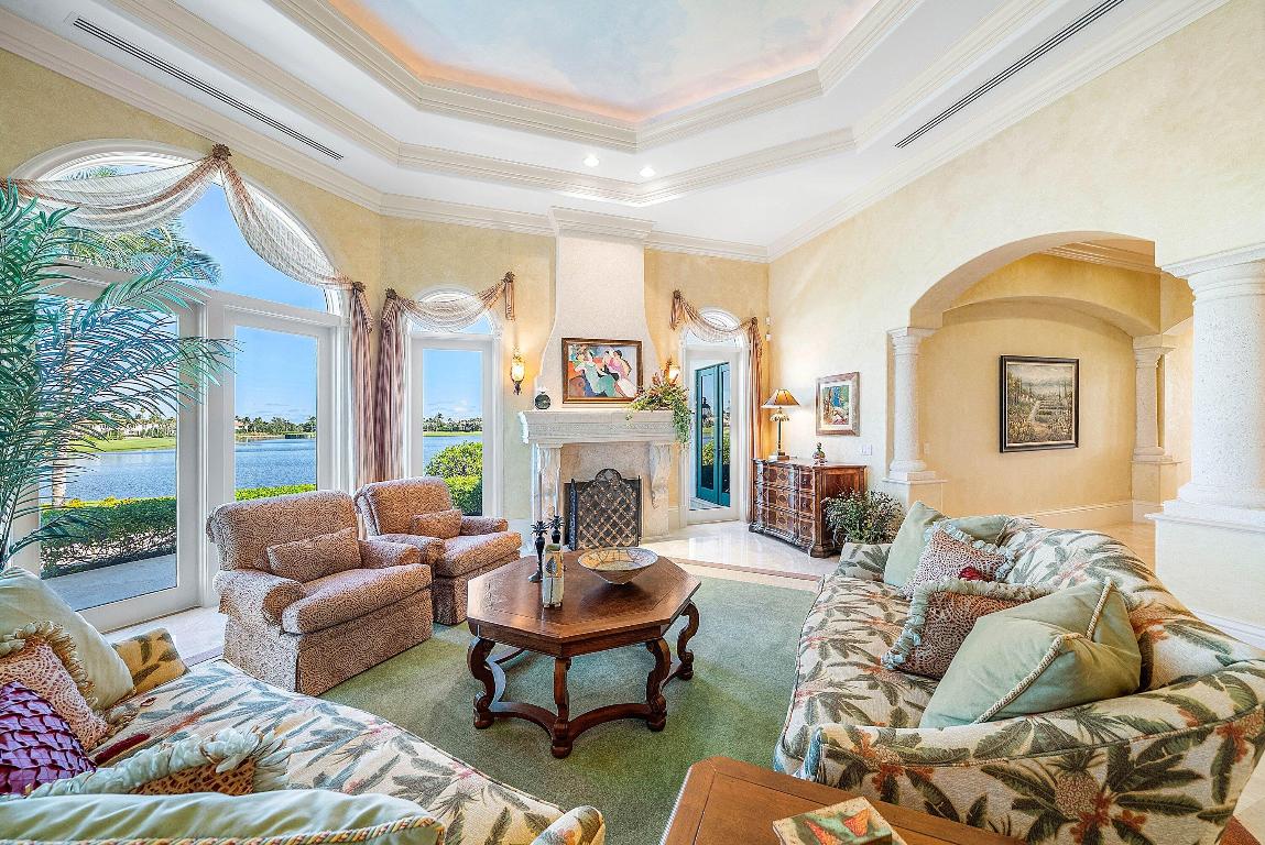 SAILFISH POINT - Residential