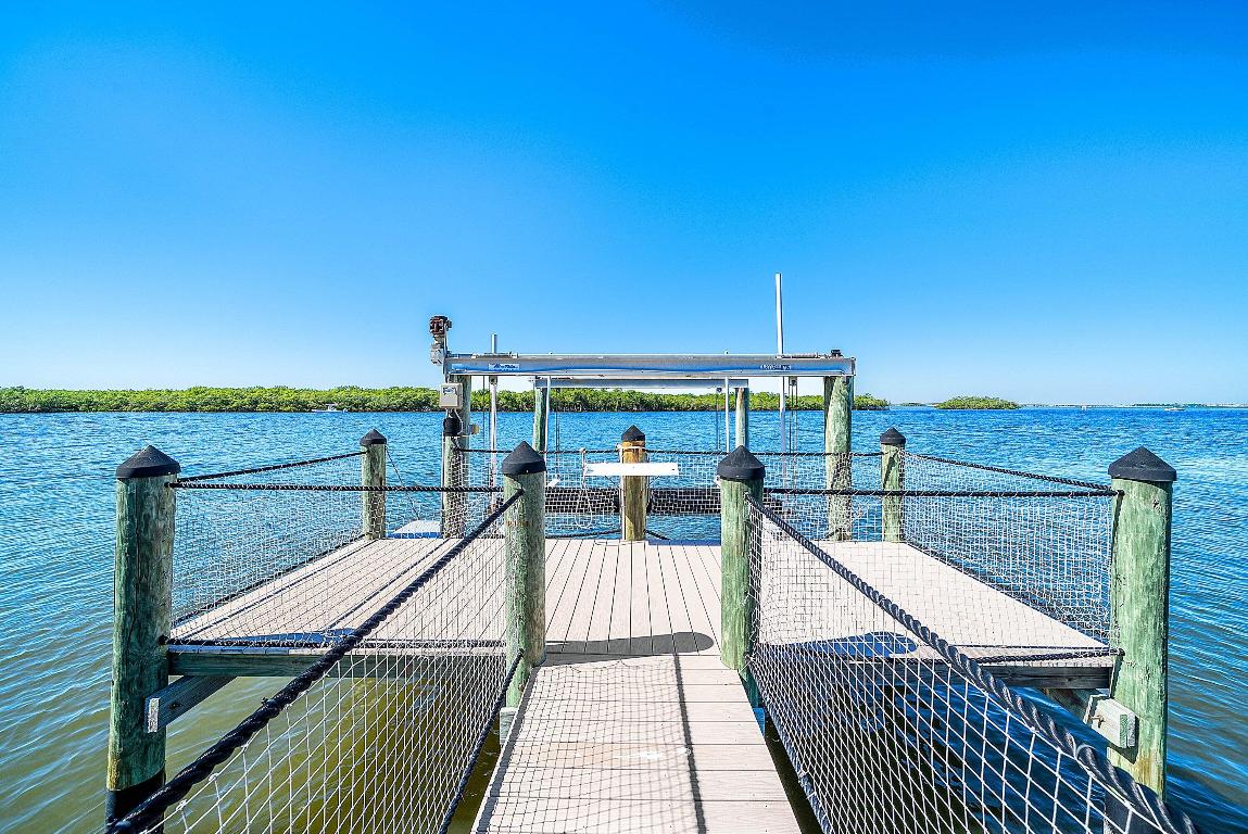 SAILFISH POINT - Residential