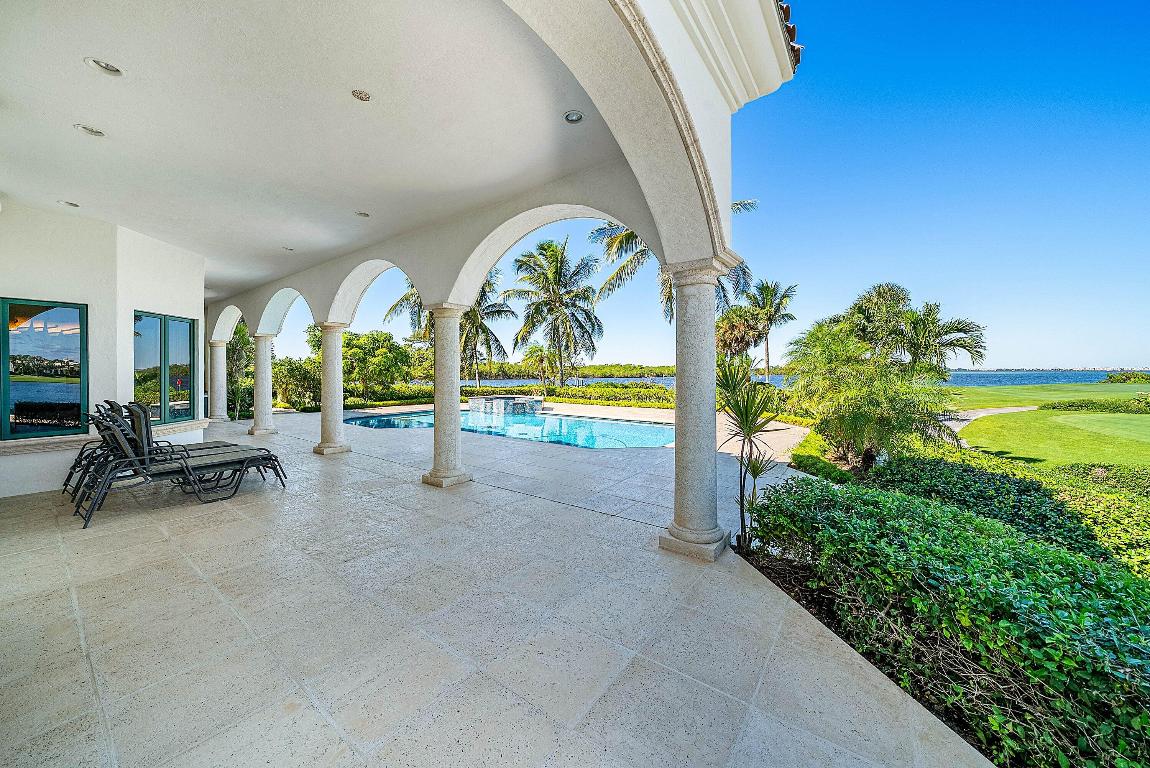 SAILFISH POINT - Residential