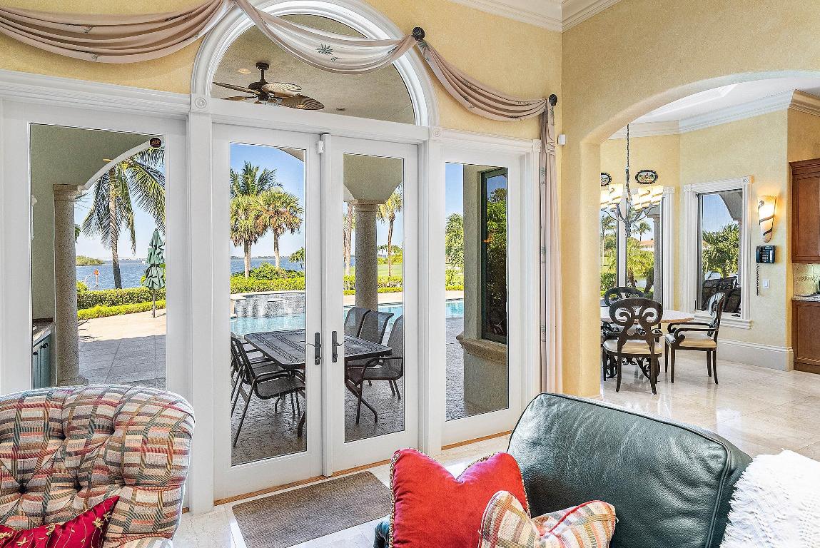 SAILFISH POINT - Residential