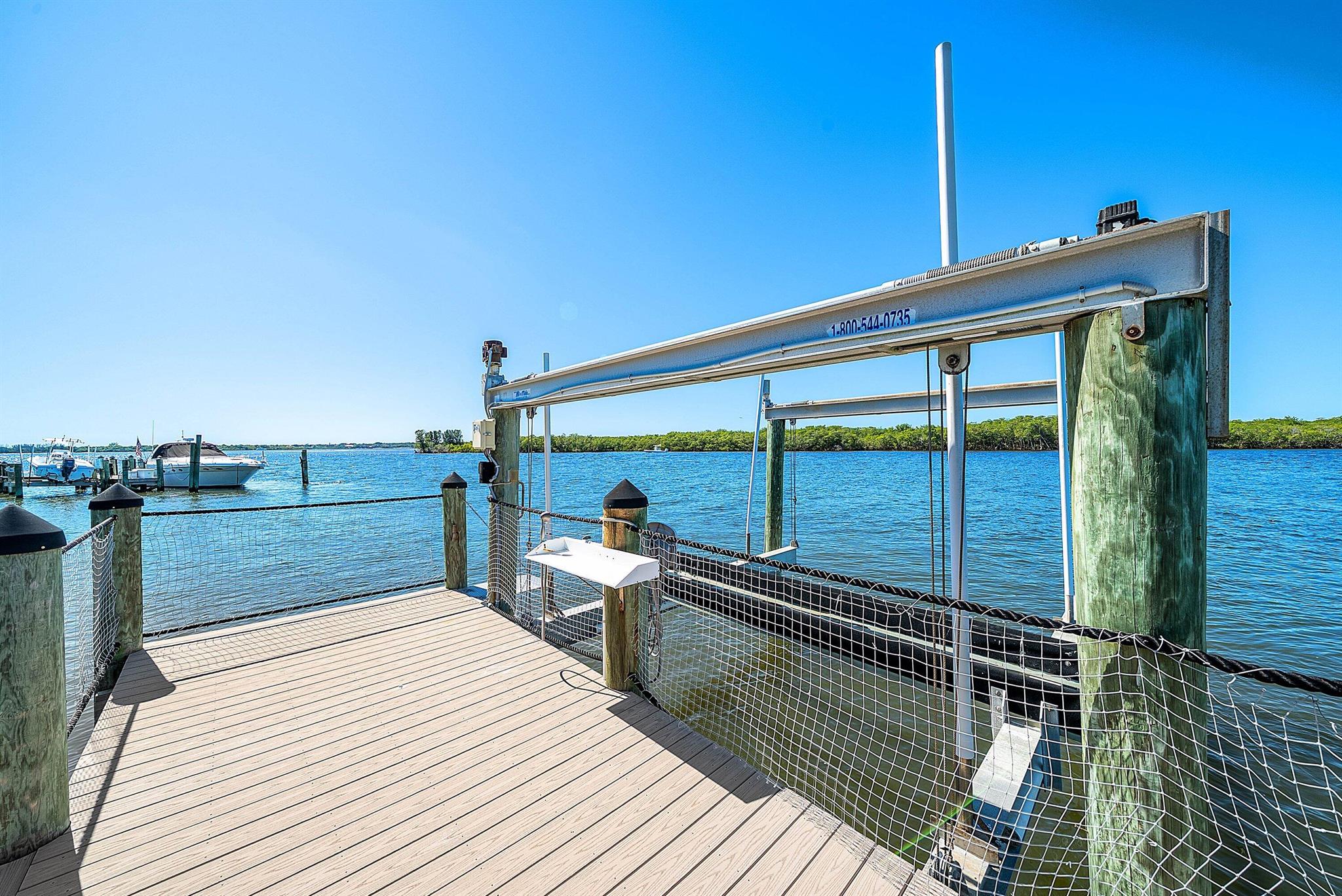 SAILFISH POINT - Residential