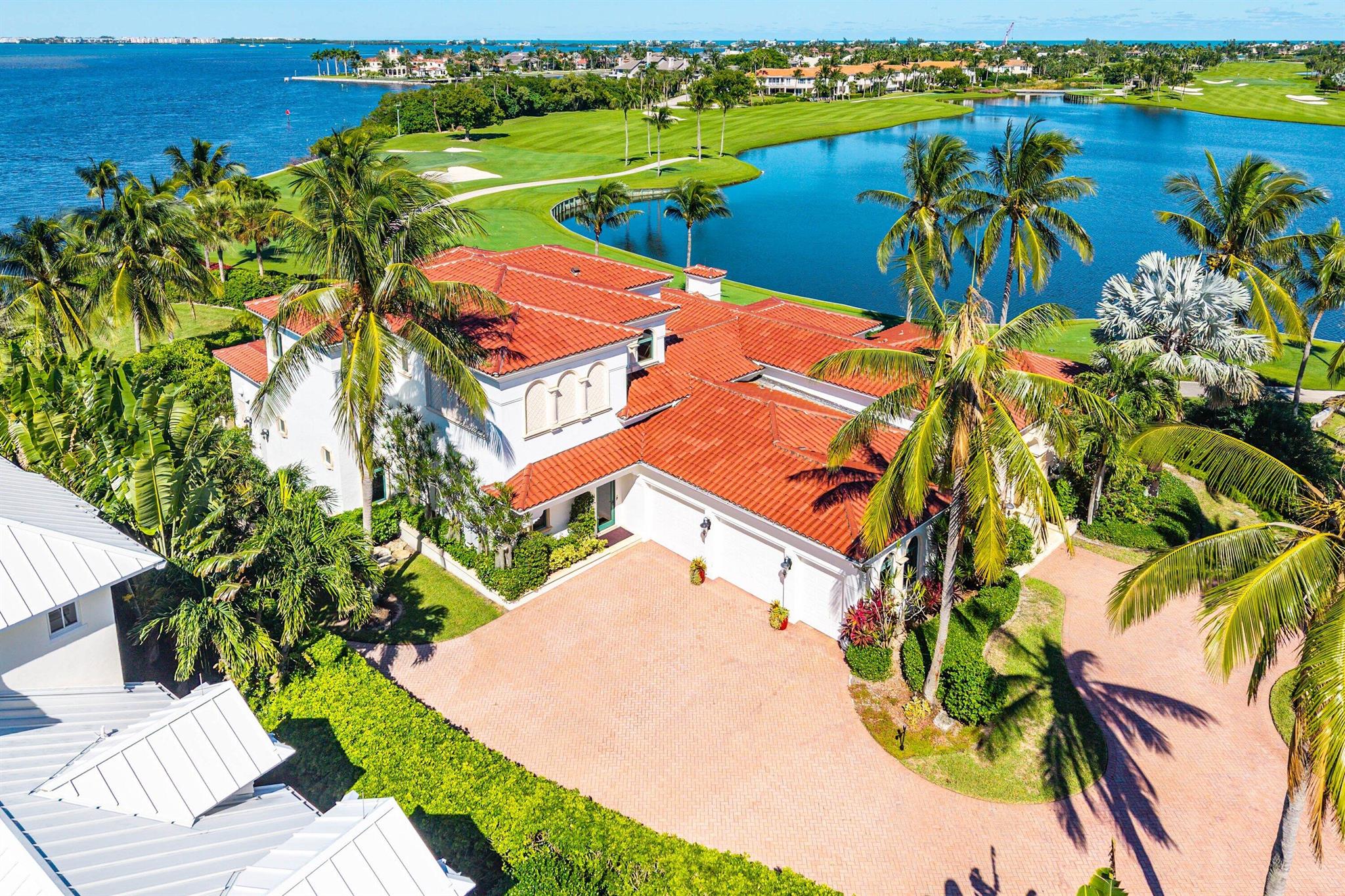 SAILFISH POINT - Residential