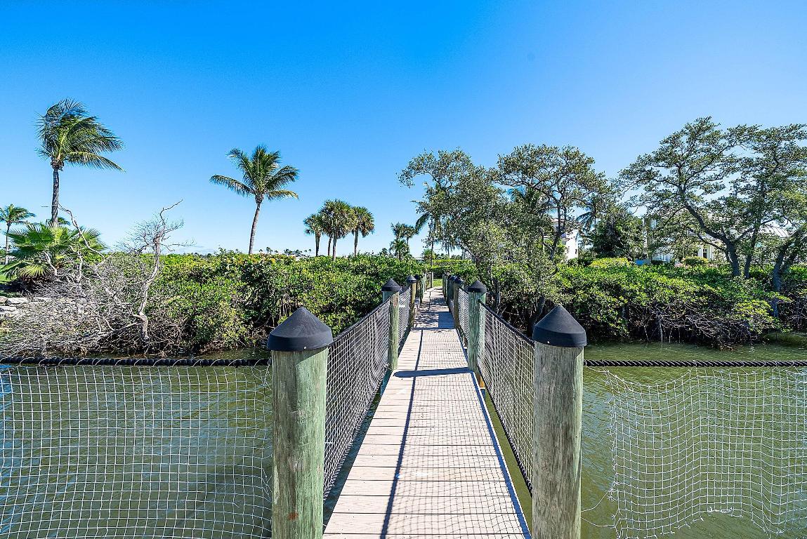 SAILFISH POINT - Residential