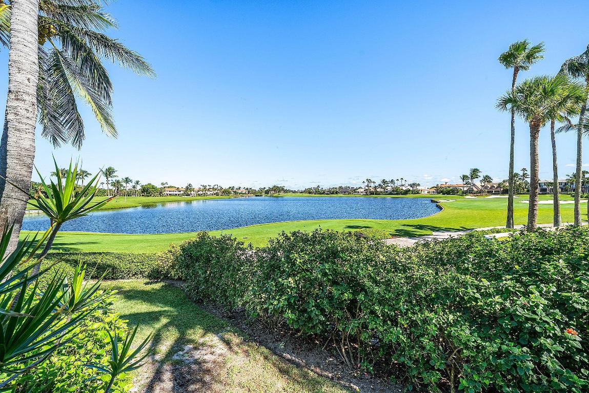 SAILFISH POINT - Residential