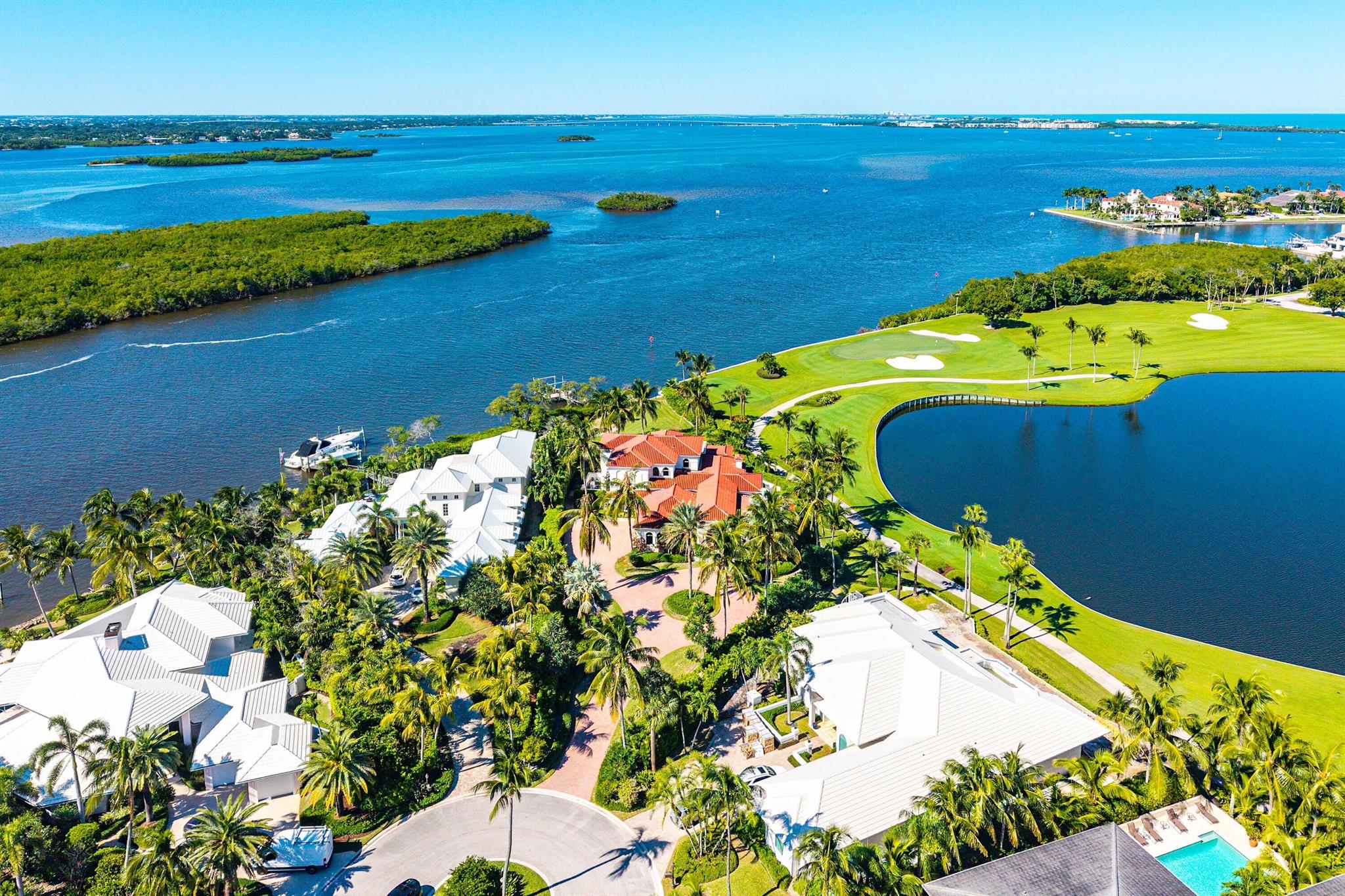SAILFISH POINT - Residential