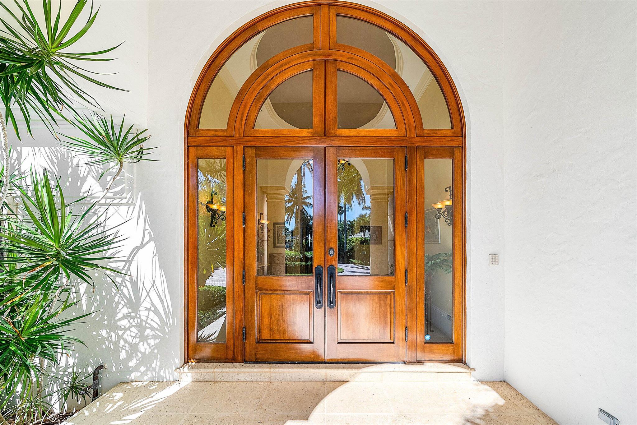 SAILFISH POINT - Residential