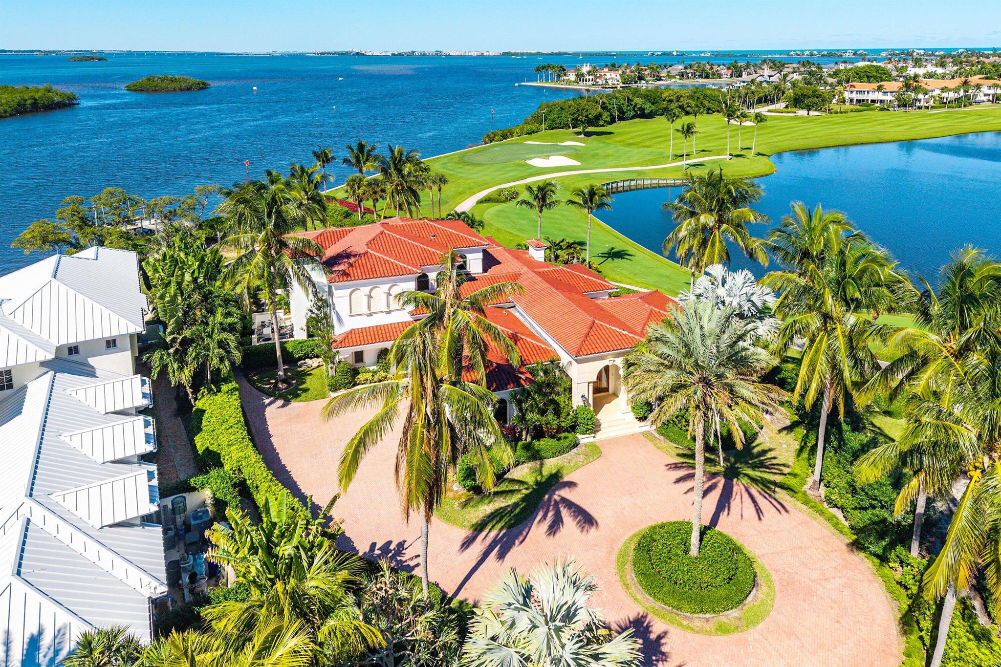 SAILFISH POINT - Residential