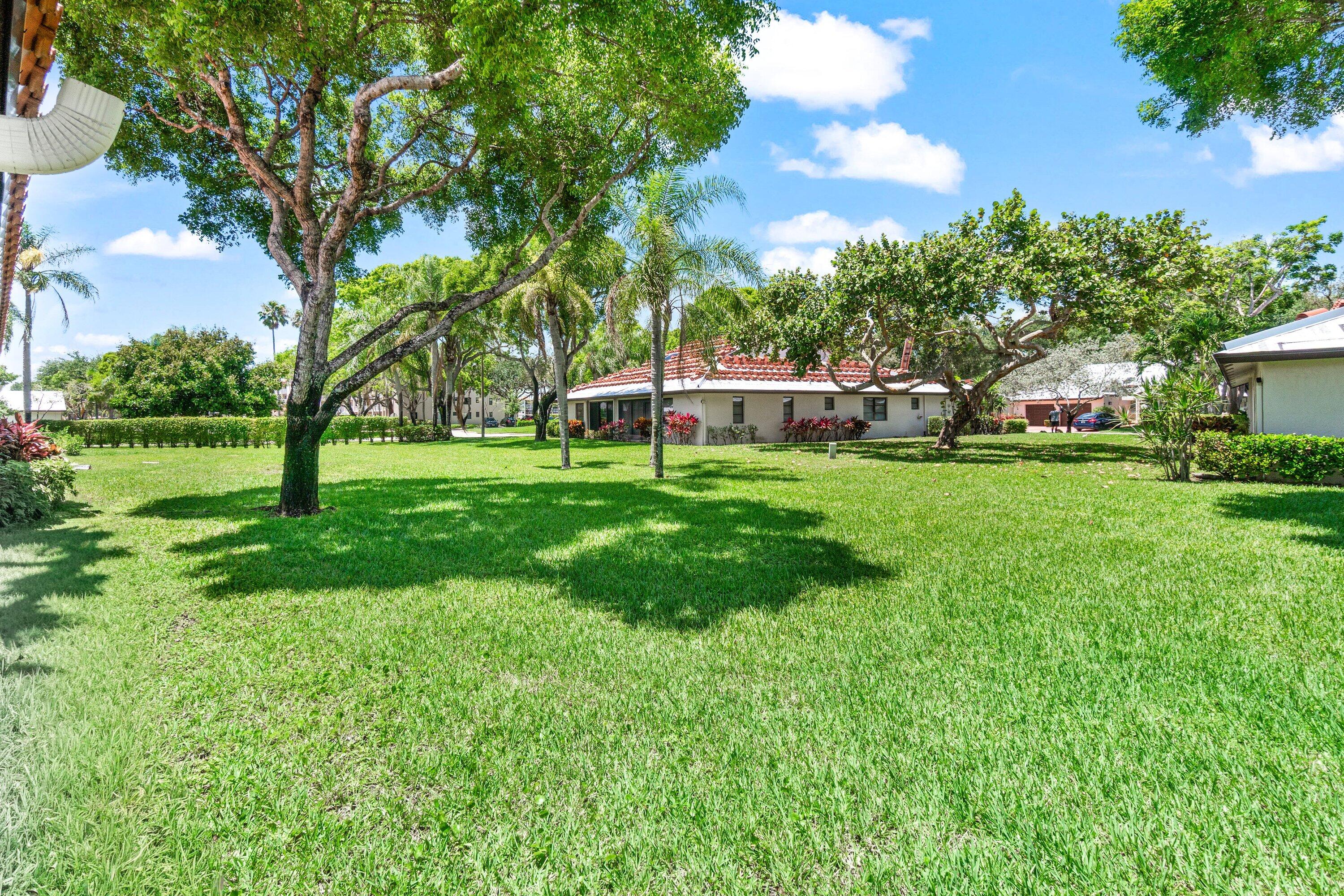 HUNTINGTON POINTE - Residential