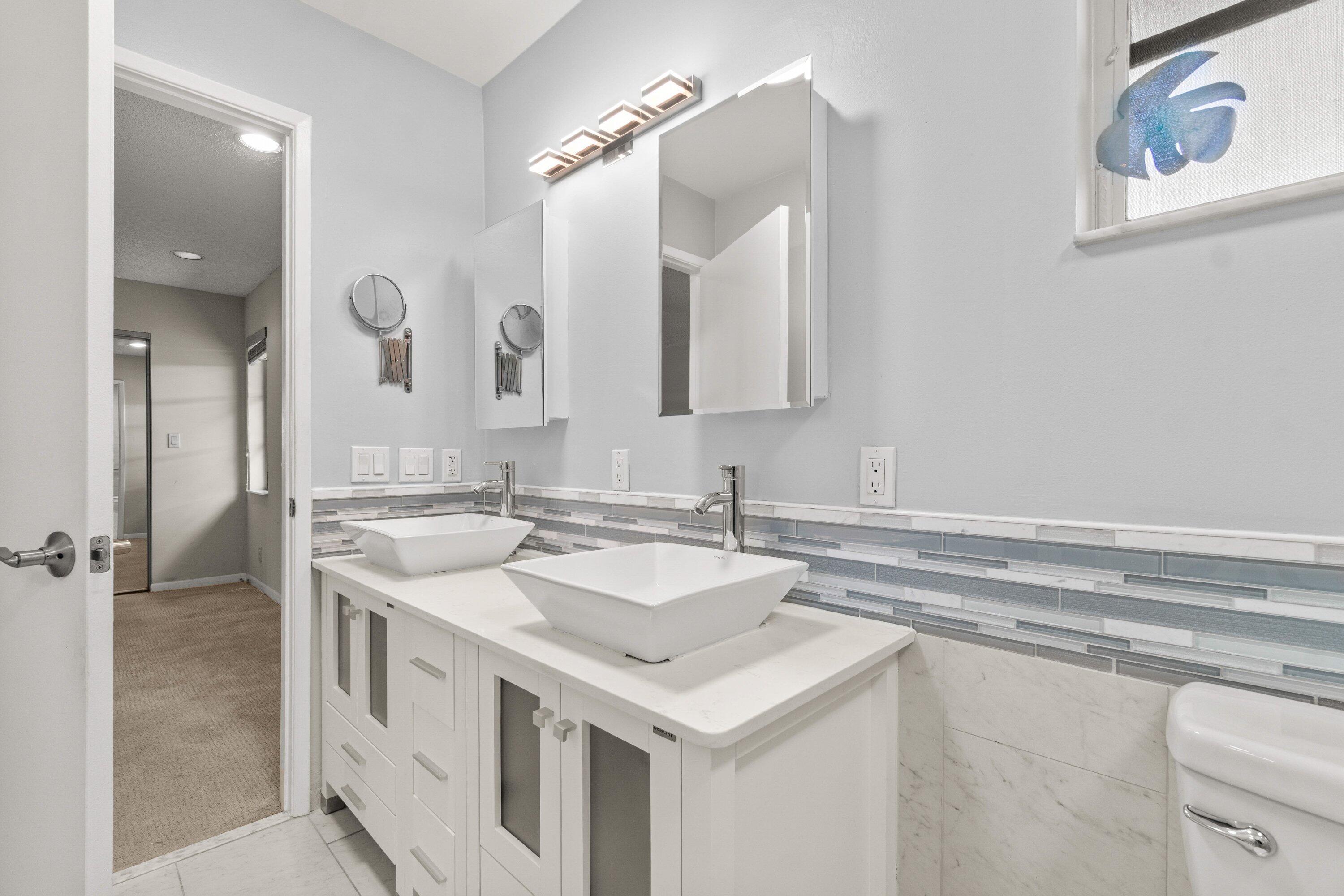 HUNTINGTON POINTE - Residential