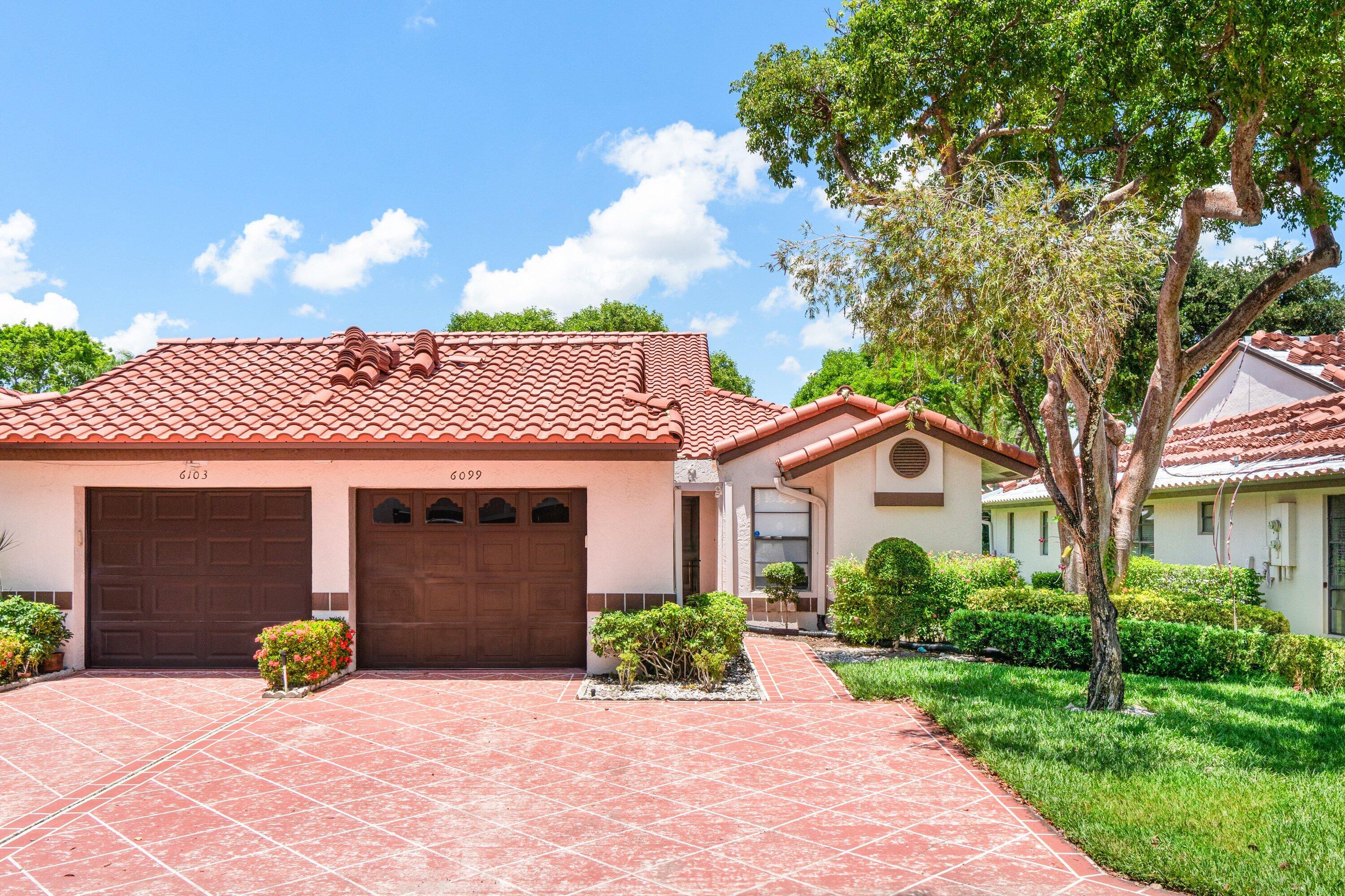 HUNTINGTON POINTE - Residential