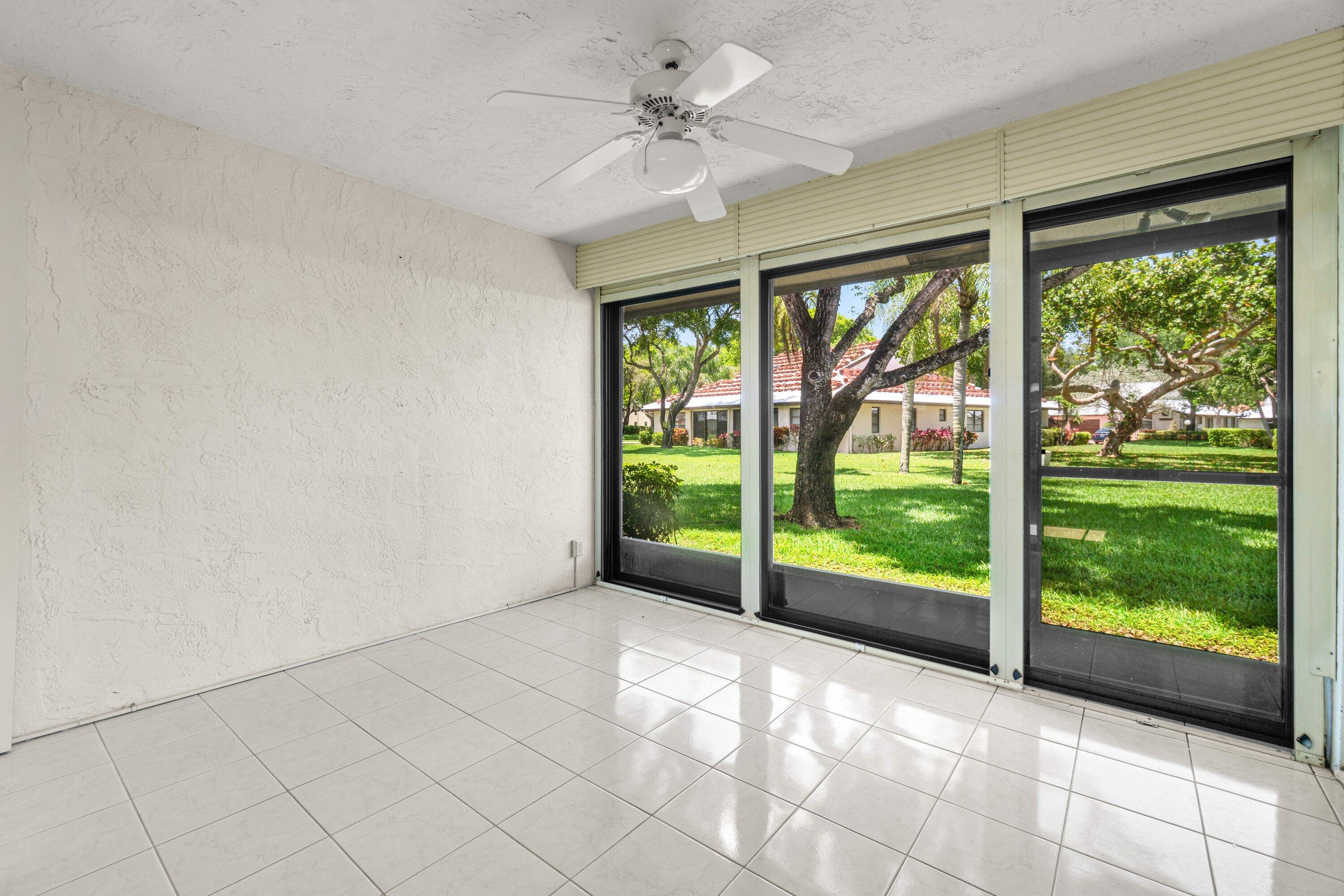 HUNTINGTON POINTE - Residential
