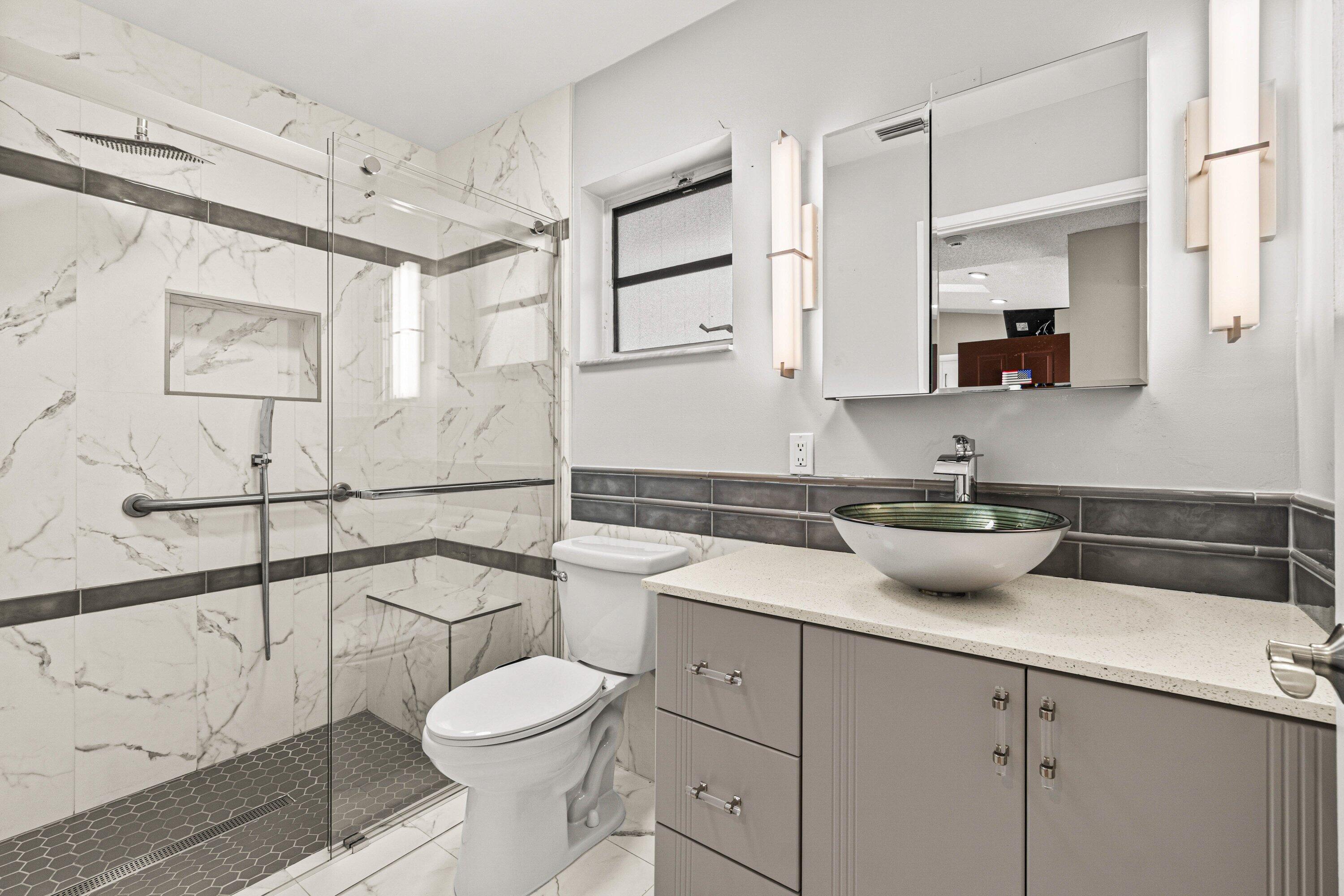 HUNTINGTON POINTE - Residential