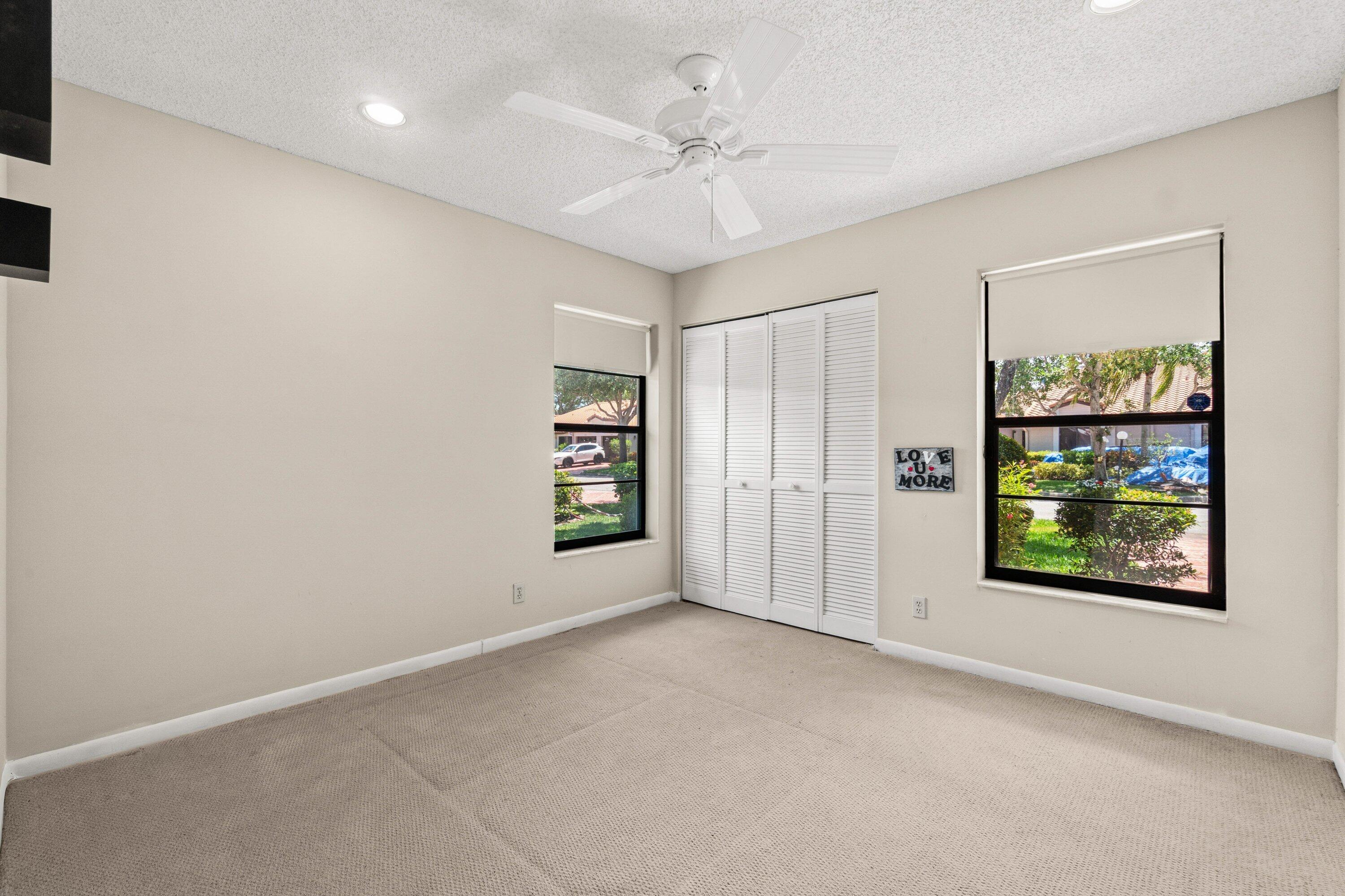HUNTINGTON POINTE - Residential