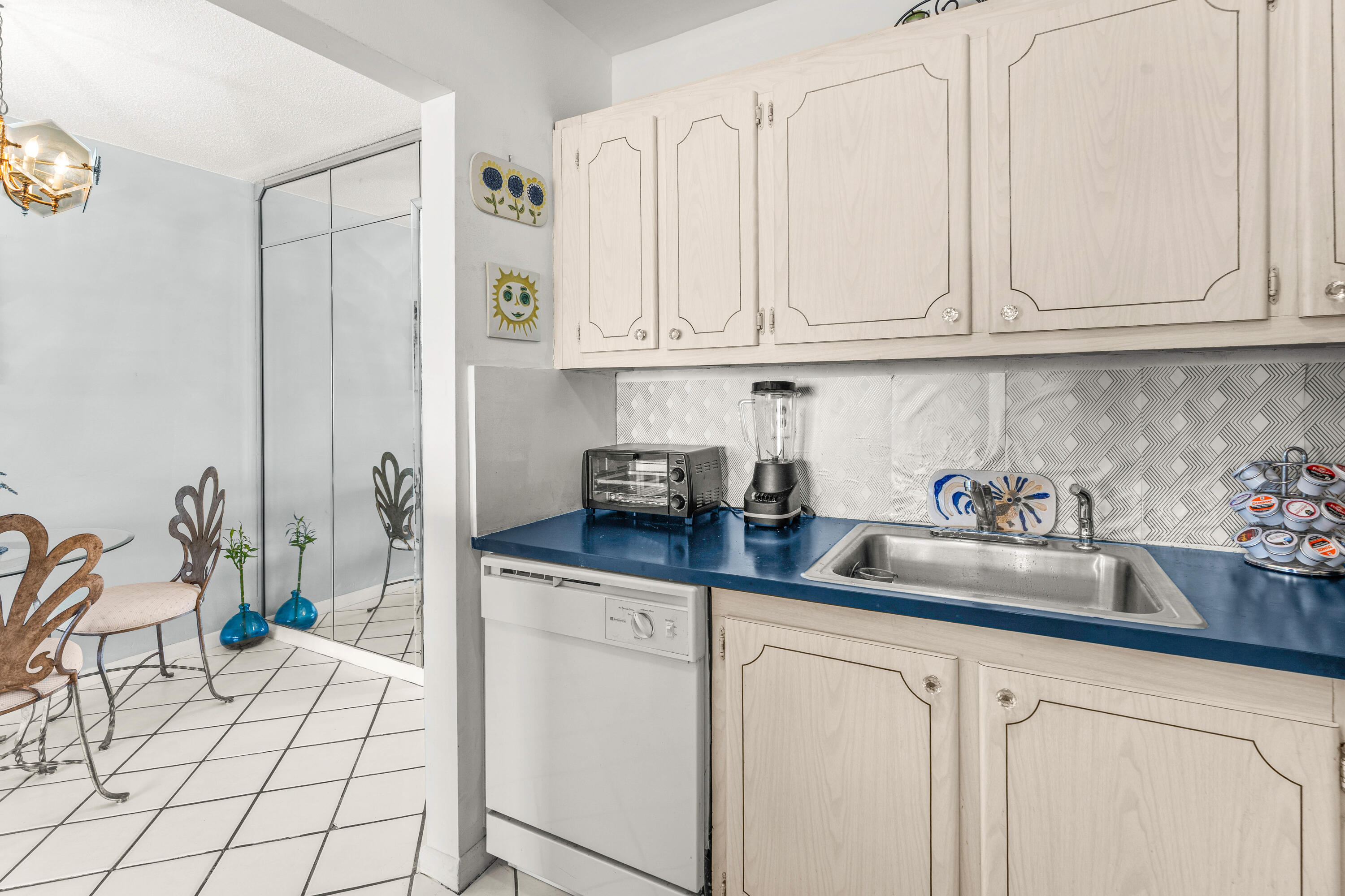 SHEFFIELD CONDOS A TO Q - Residential