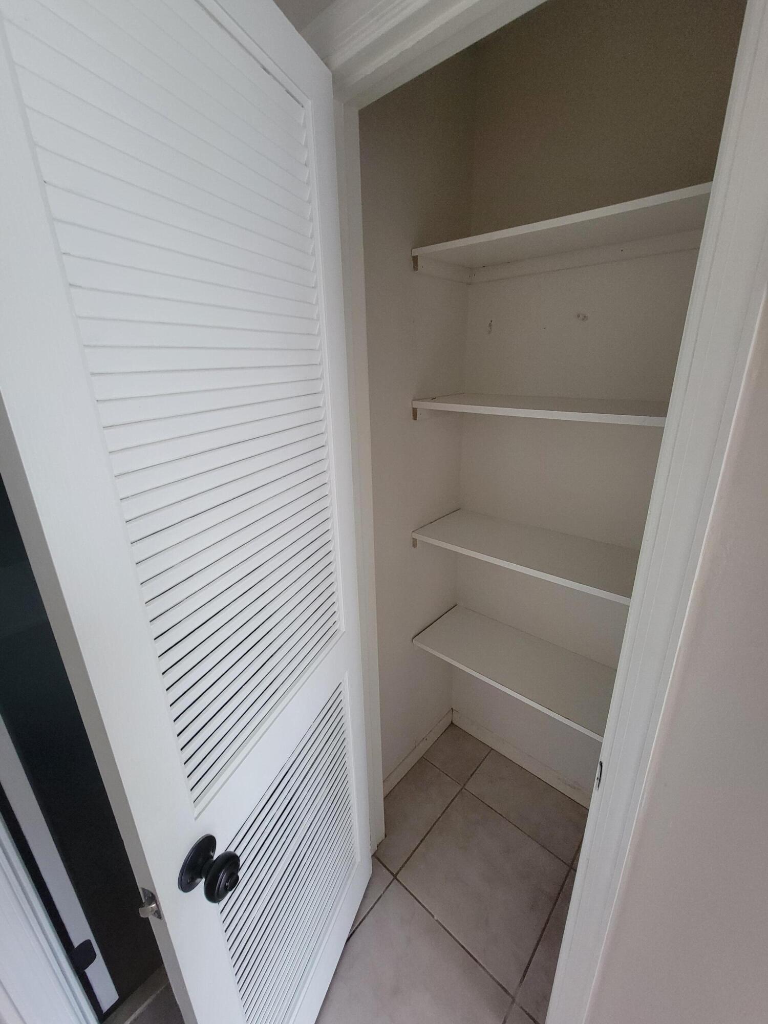 INDIAN CREEK PH 1 - Residential Lease