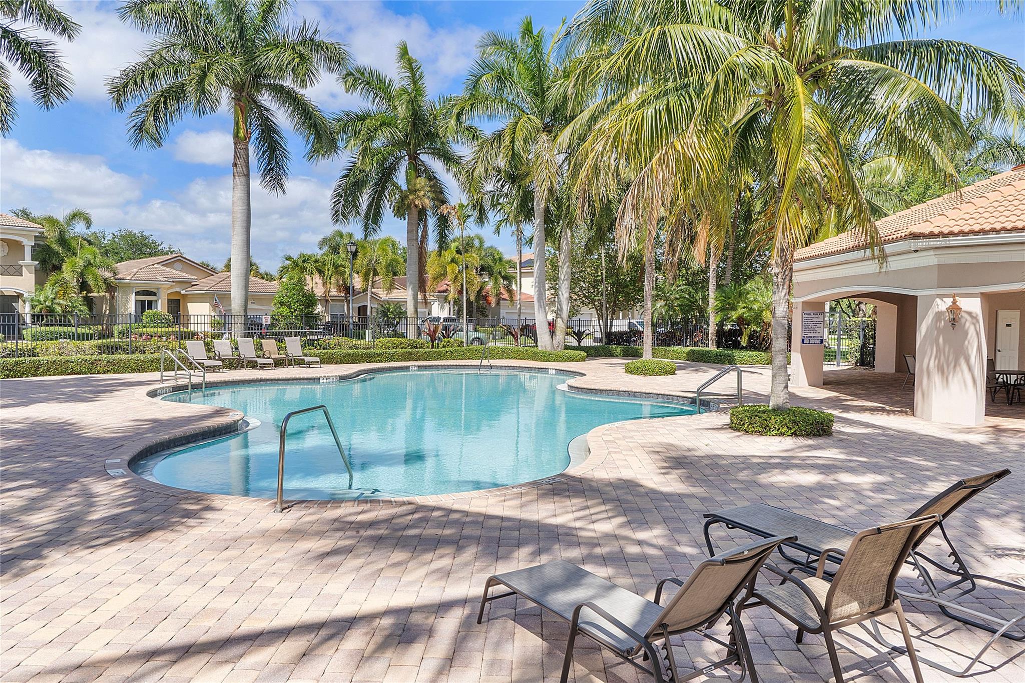 KNOLLWOOD PUD - Residential