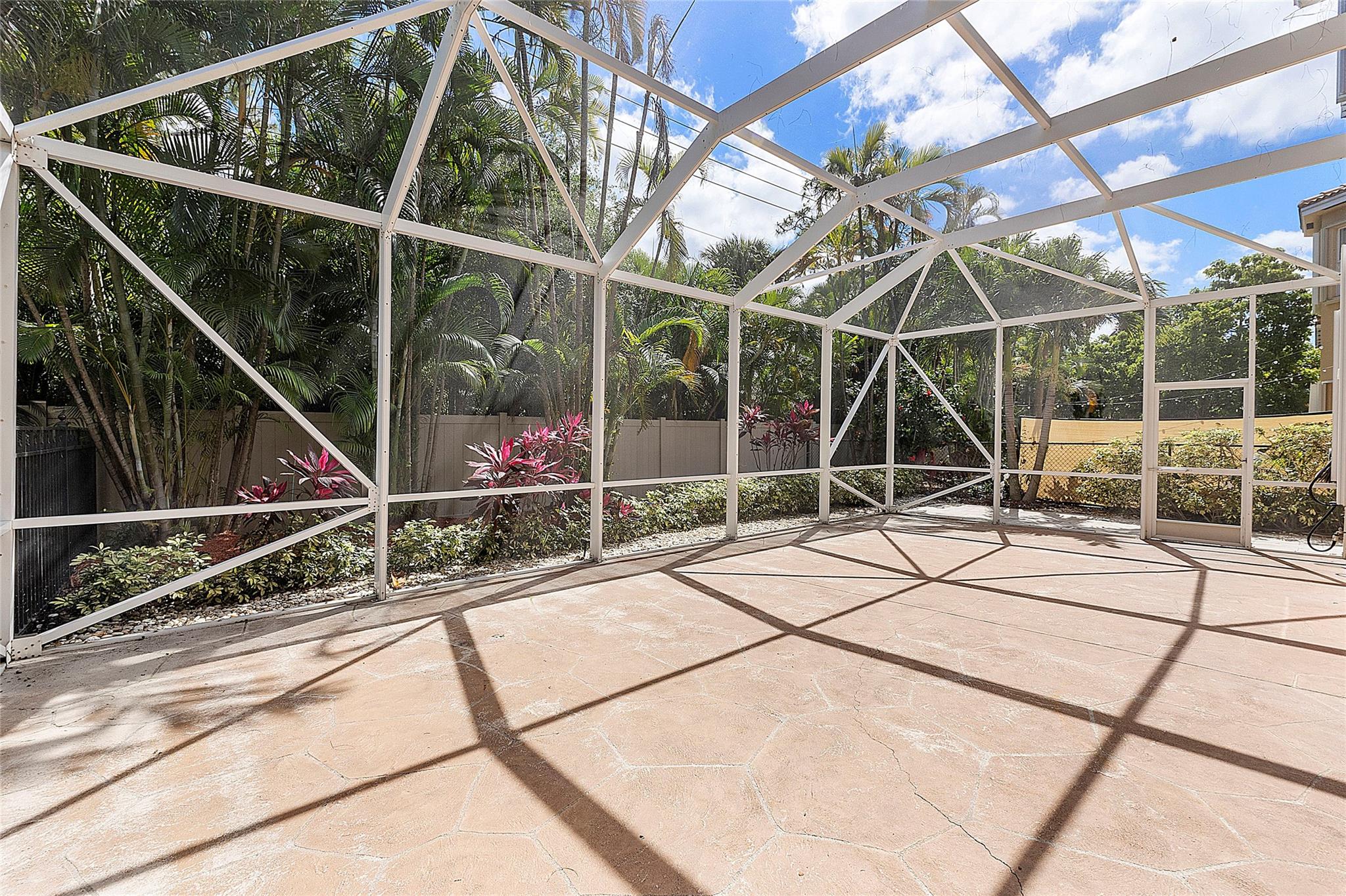 KNOLLWOOD PUD - Residential