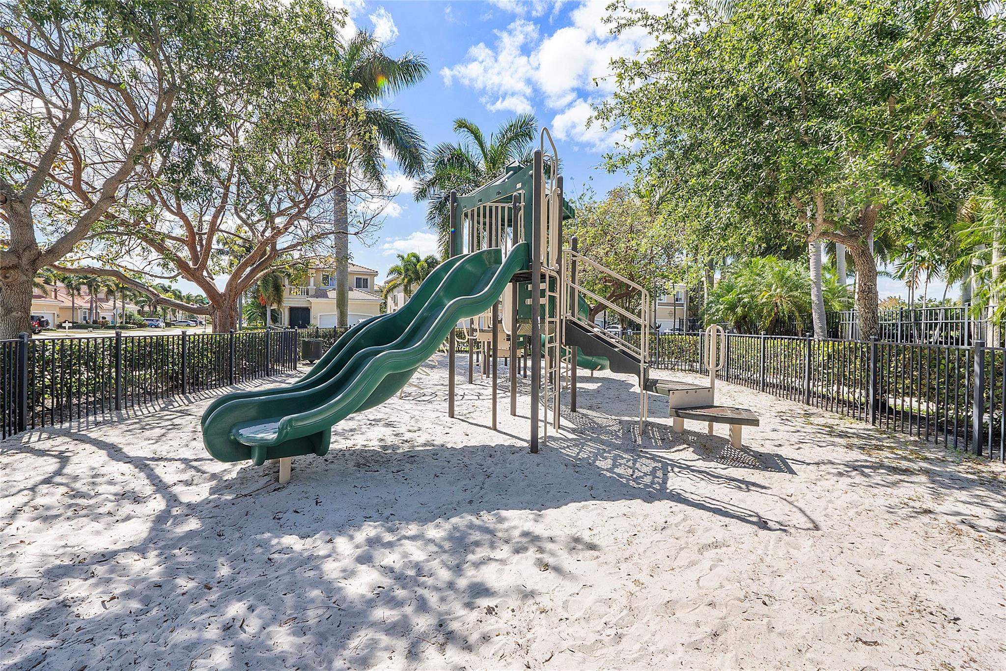 KNOLLWOOD PUD - Residential