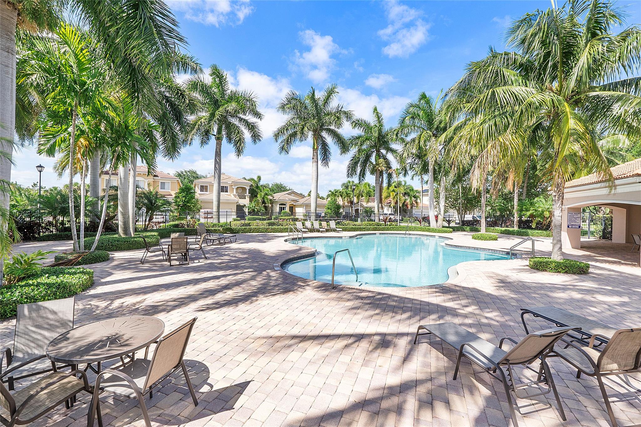 KNOLLWOOD PUD - Residential