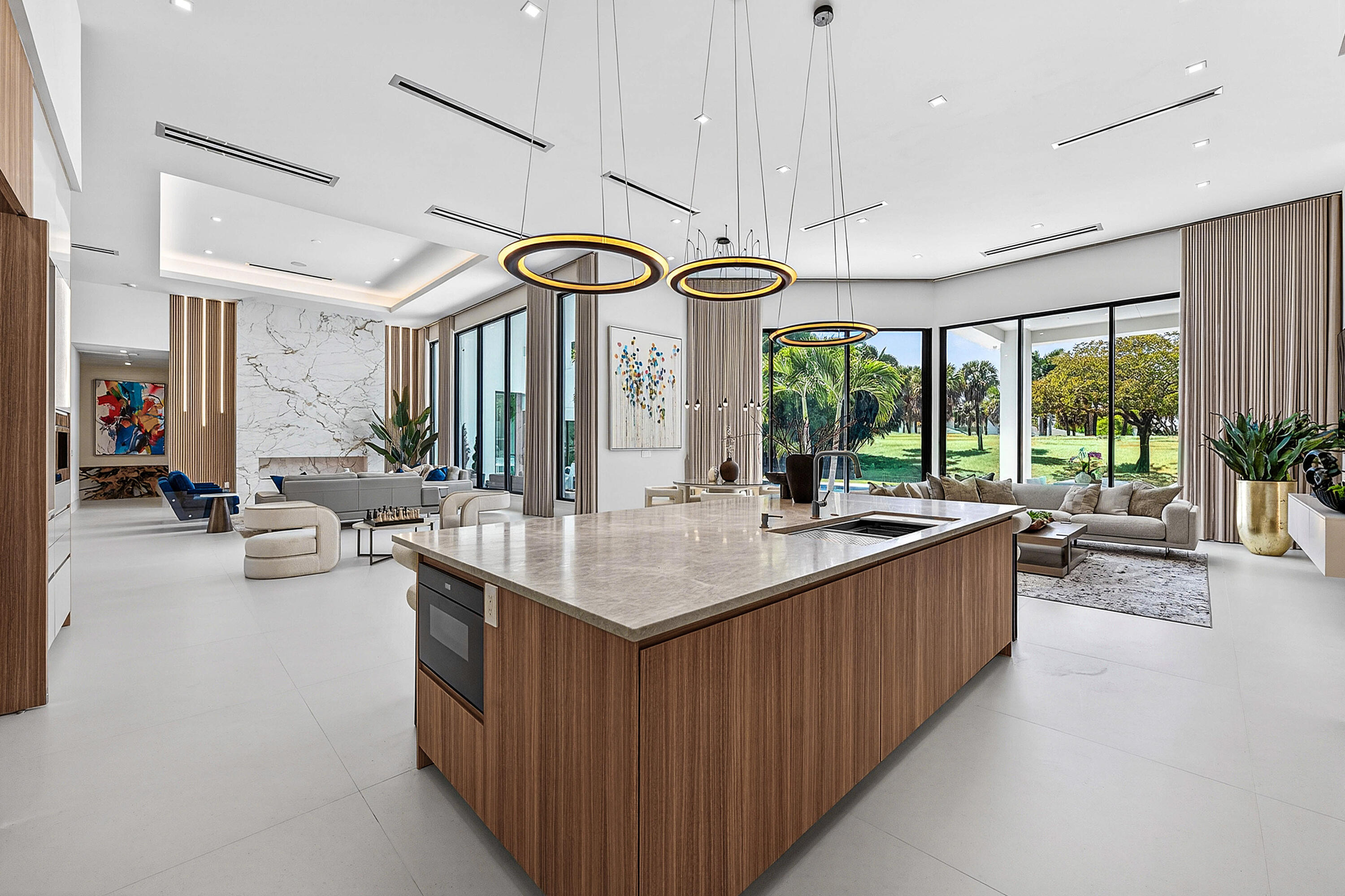 LAKE ESTATES - Residential