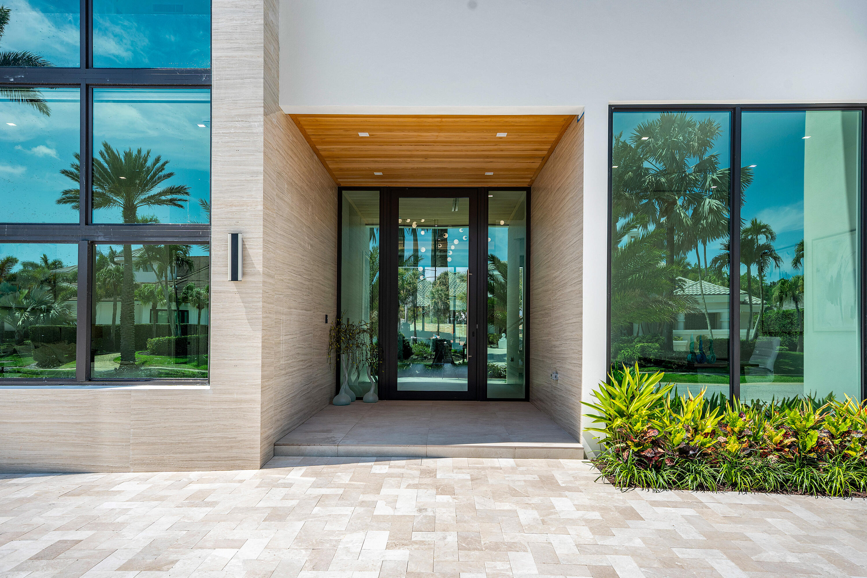 LAKE ESTATES - Residential