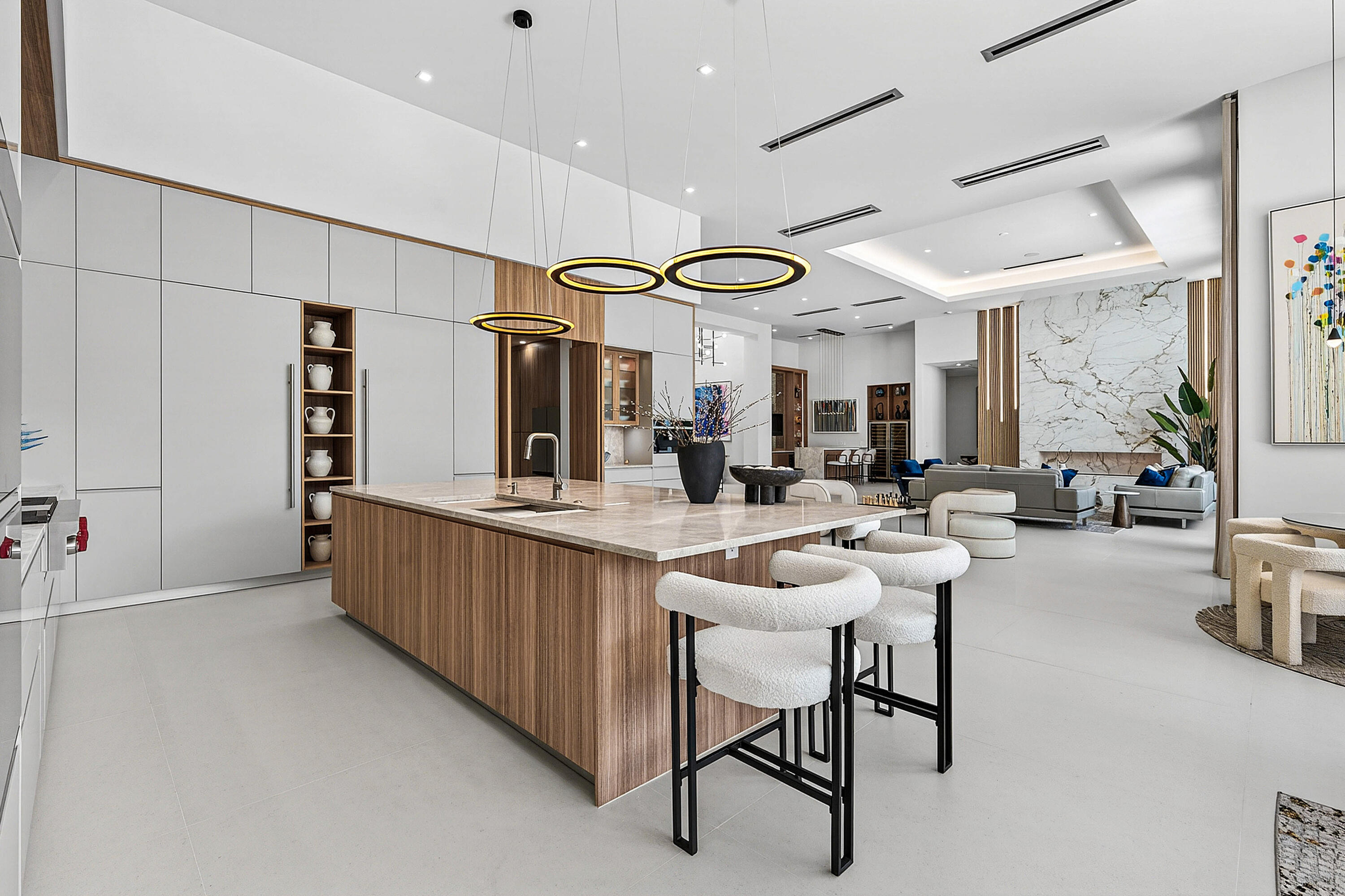 LAKE ESTATES - Residential