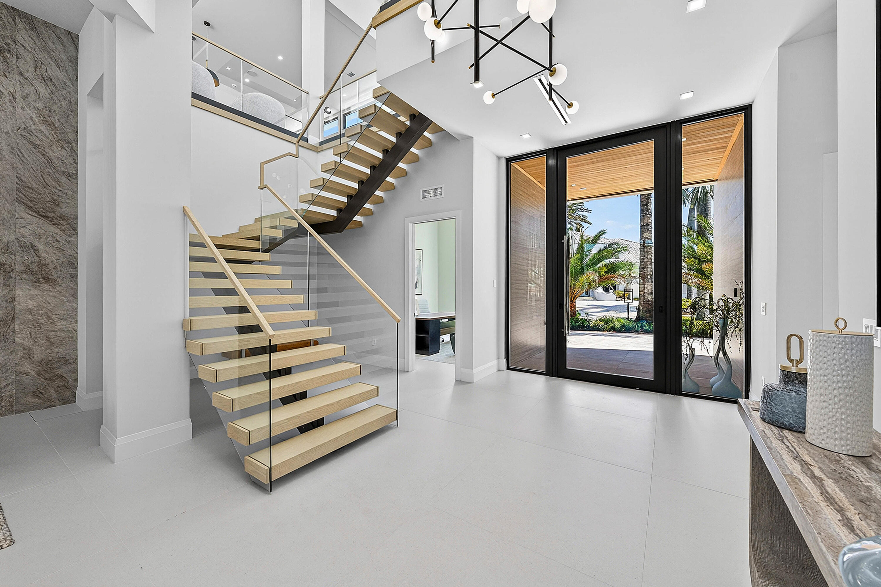 LAKE ESTATES - Residential