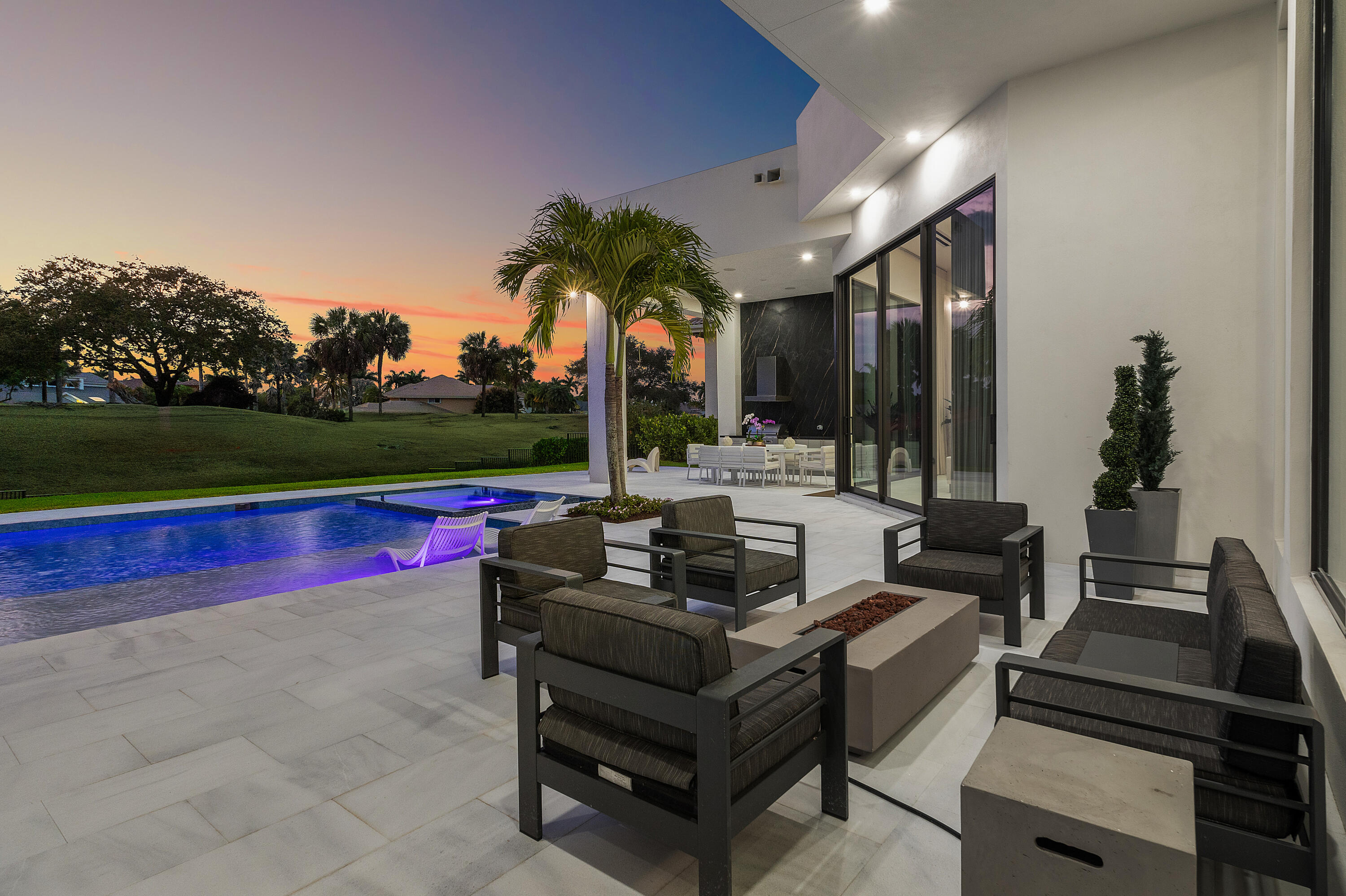 LAKE ESTATES - Residential