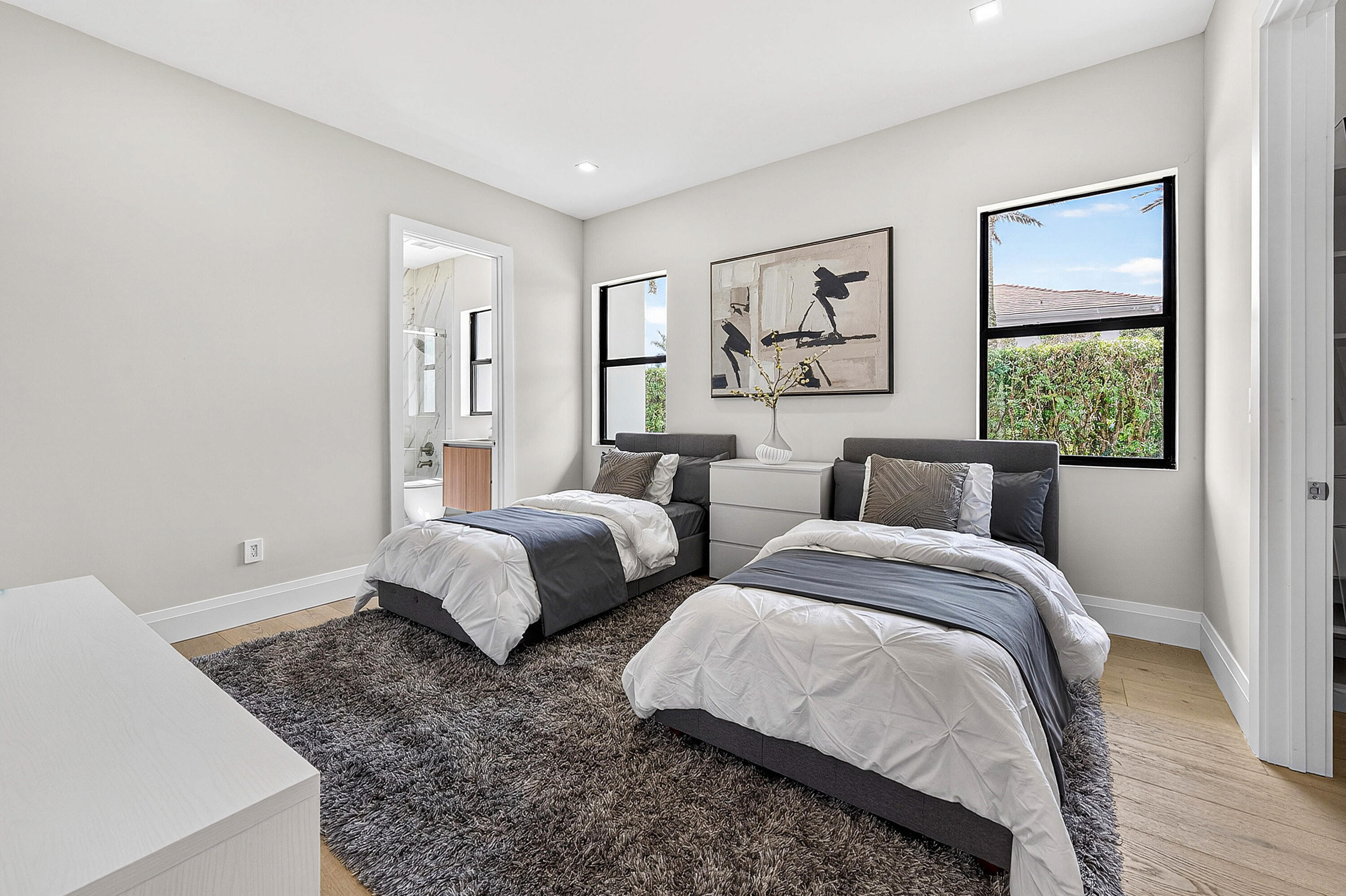 LAKE ESTATES - Residential