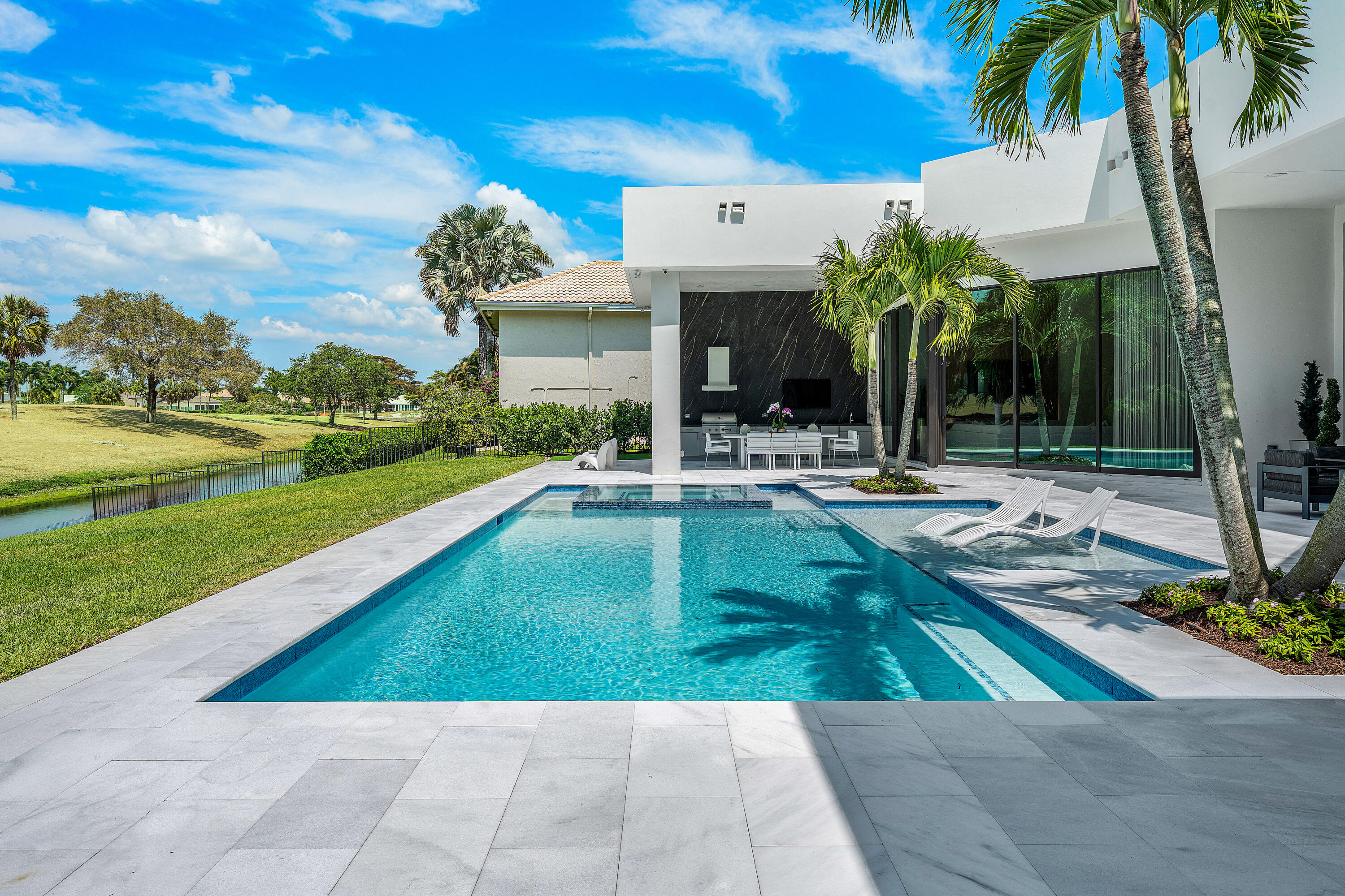 LAKE ESTATES - Residential