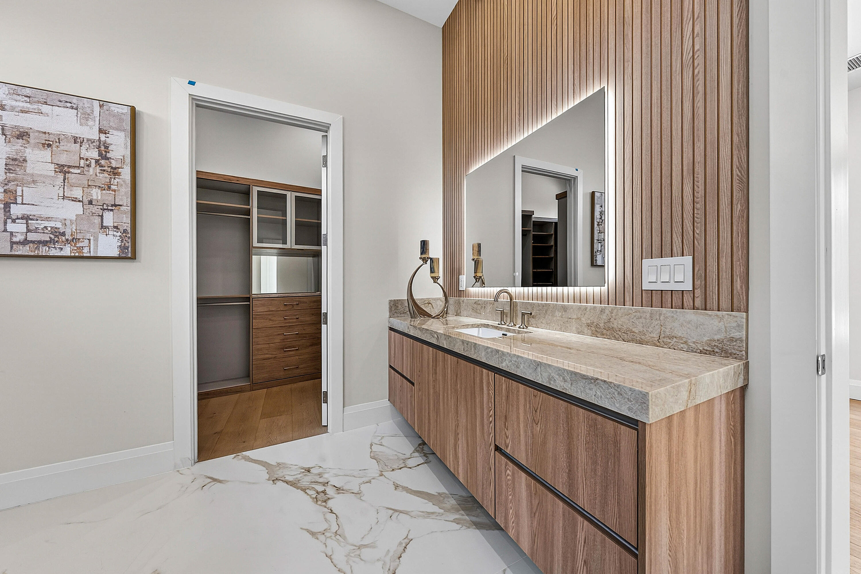 LAKE ESTATES - Residential