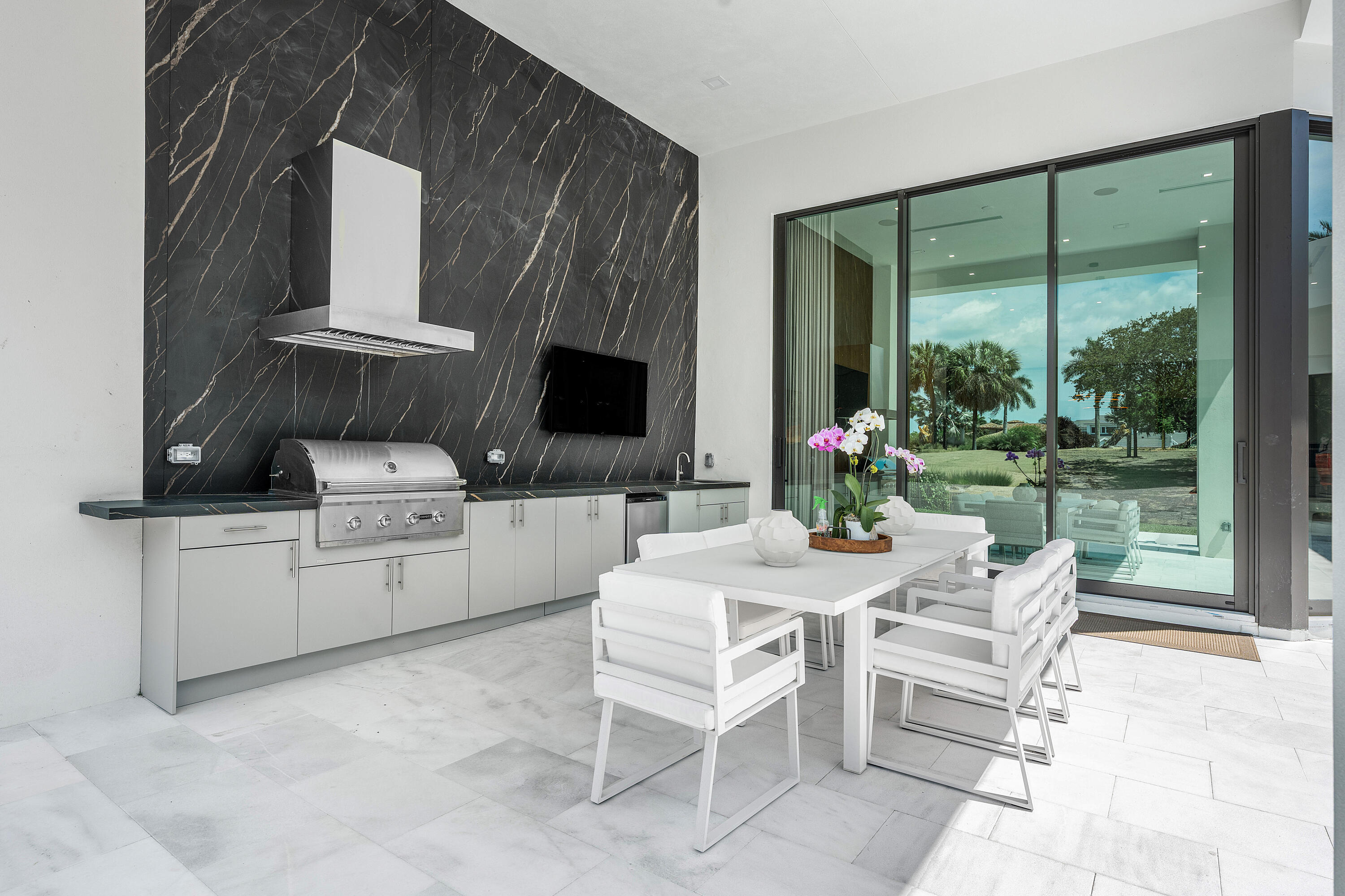 LAKE ESTATES - Residential