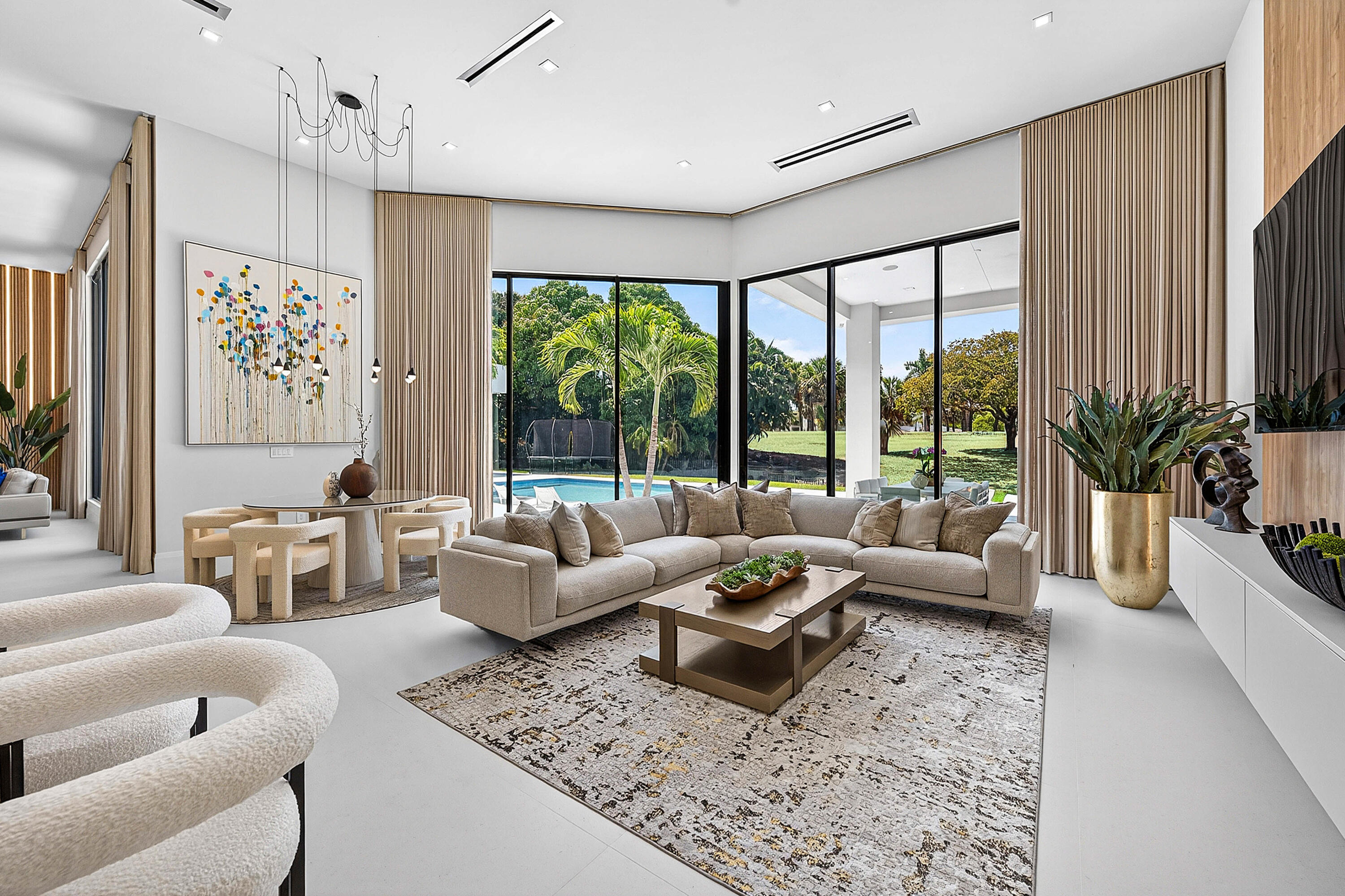 LAKE ESTATES - Residential