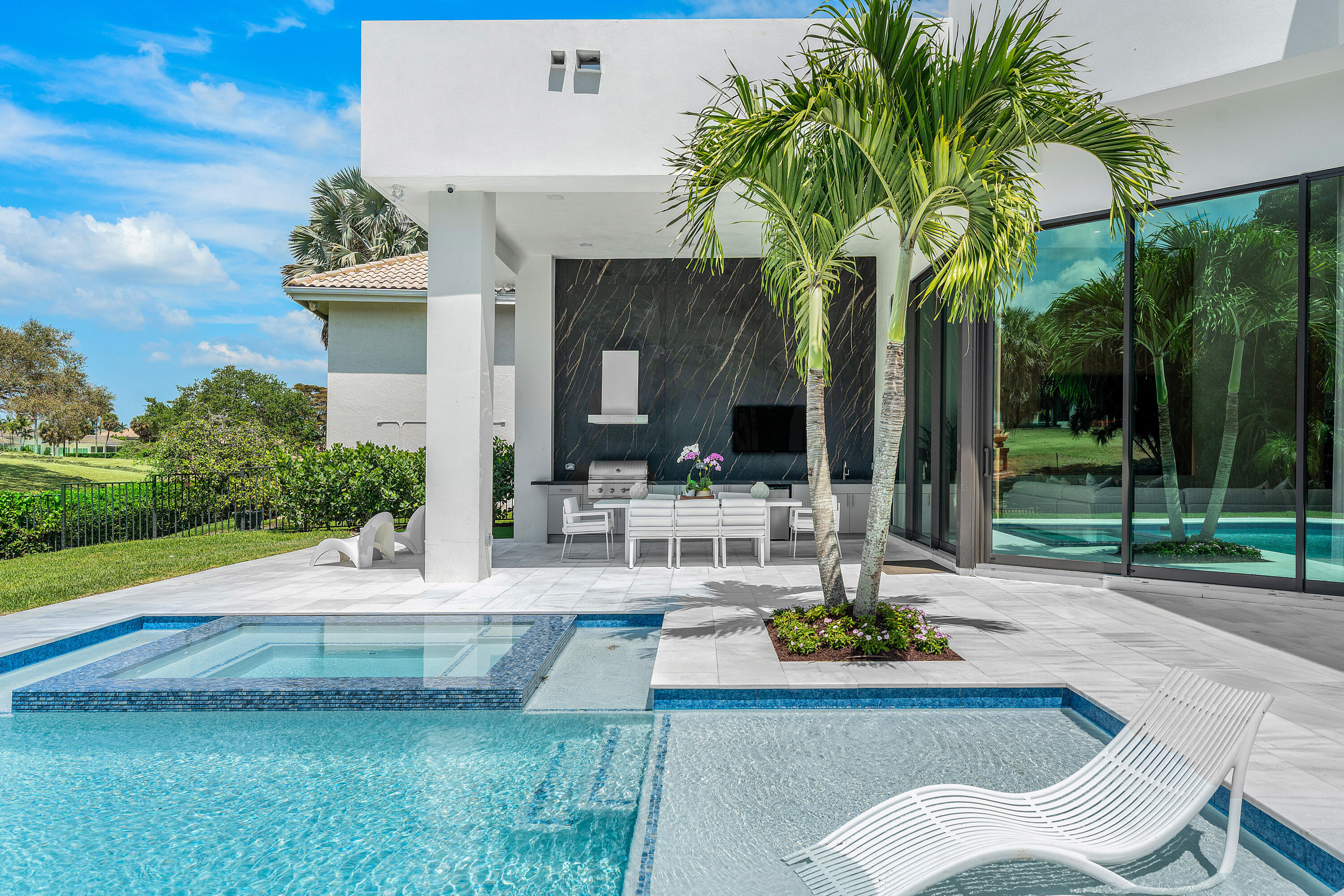 LAKE ESTATES - Residential