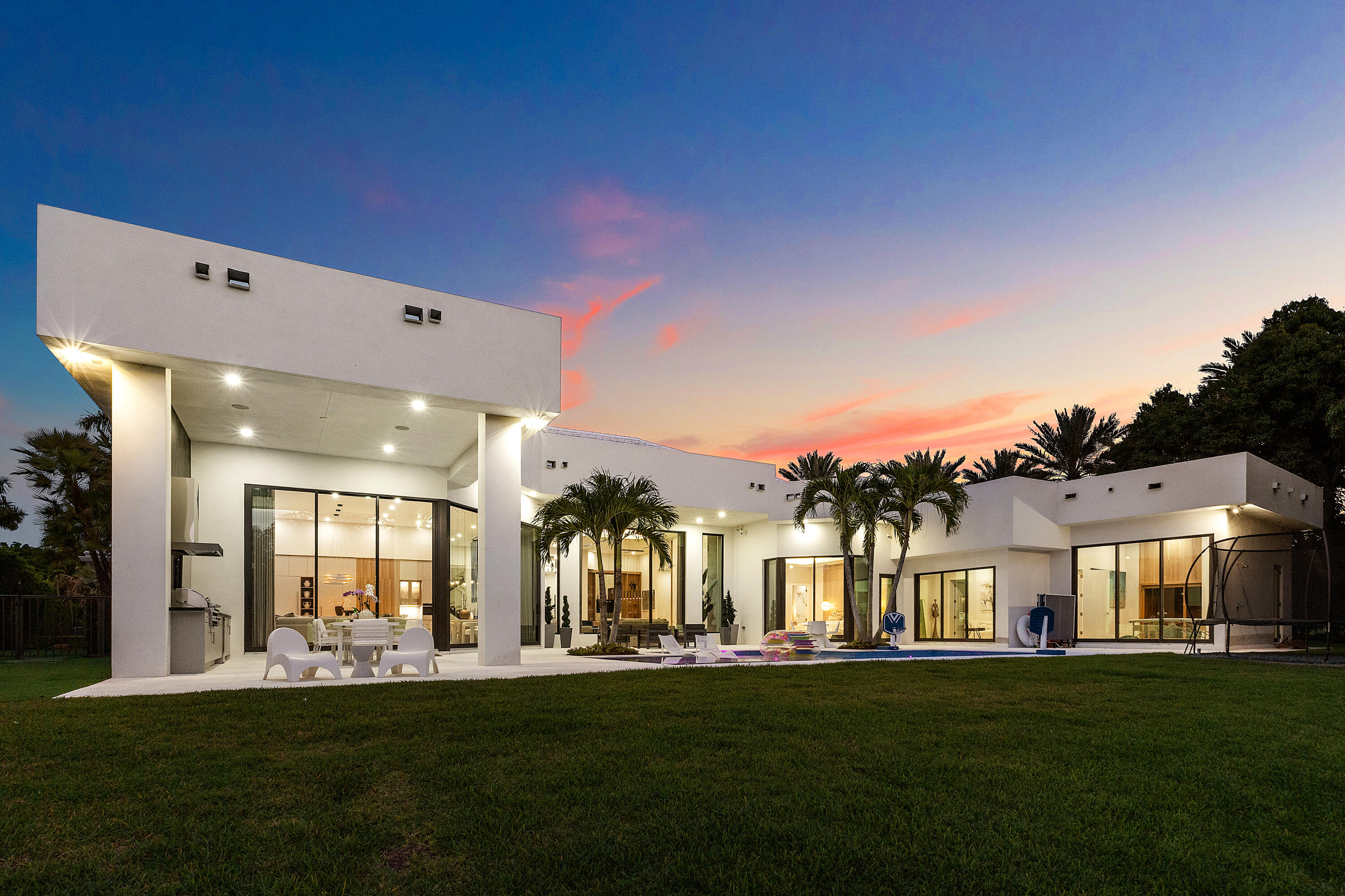 LAKE ESTATES - Residential