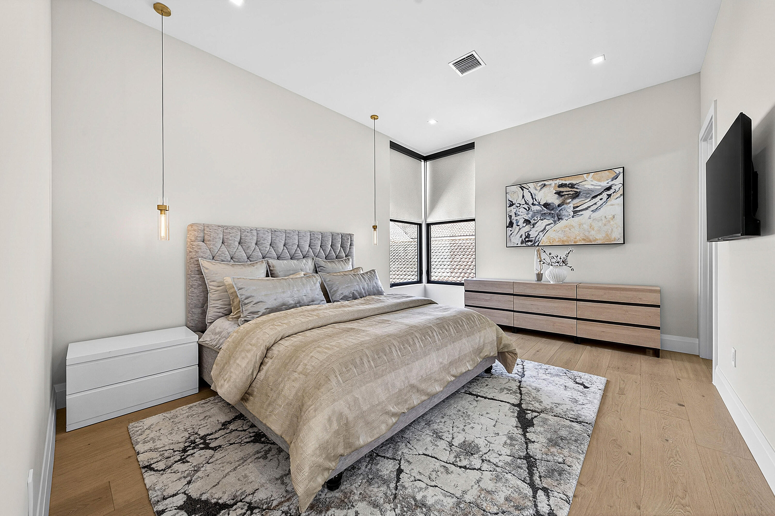 LAKE ESTATES - Residential