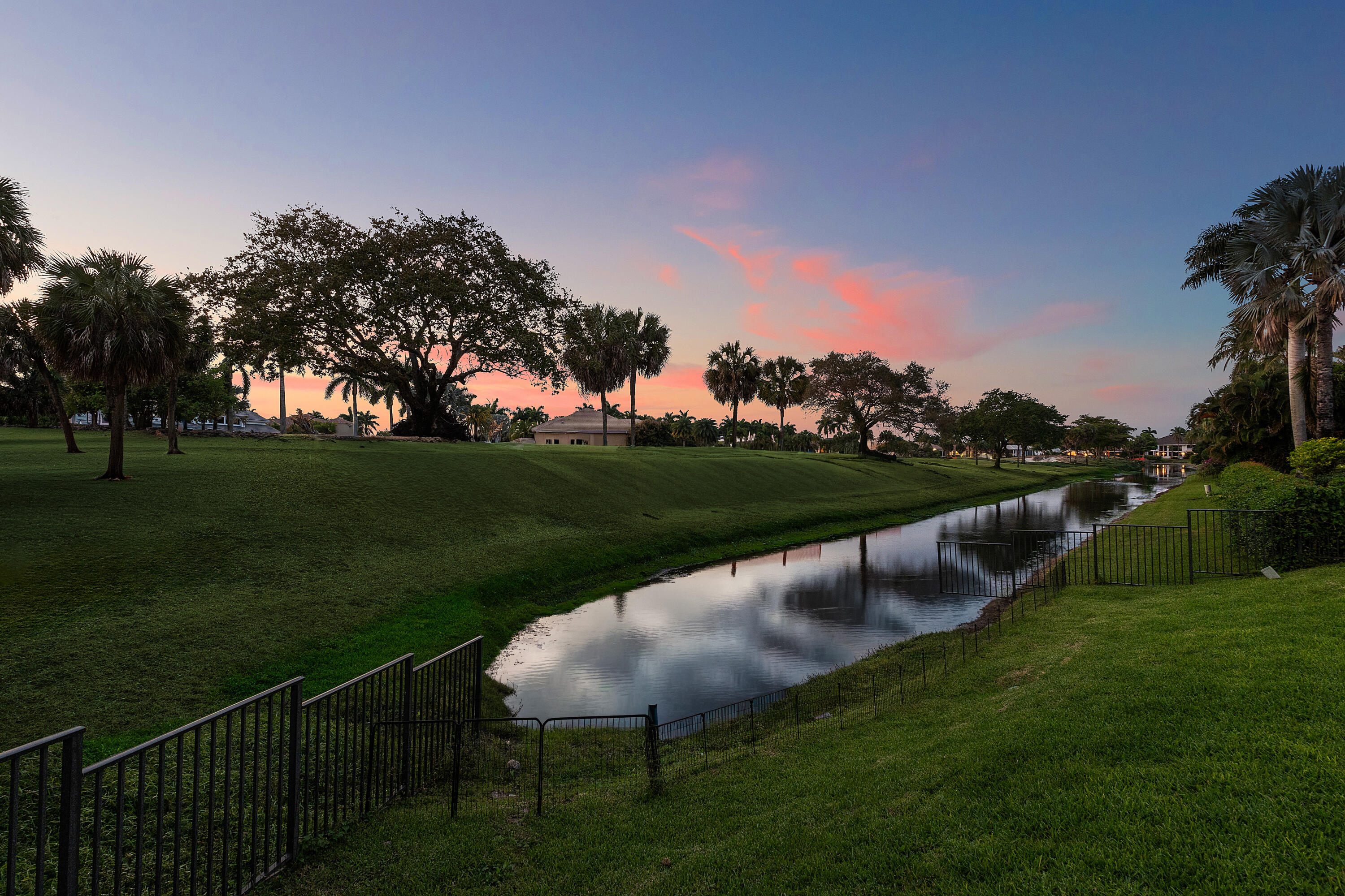 LAKE ESTATES - Residential