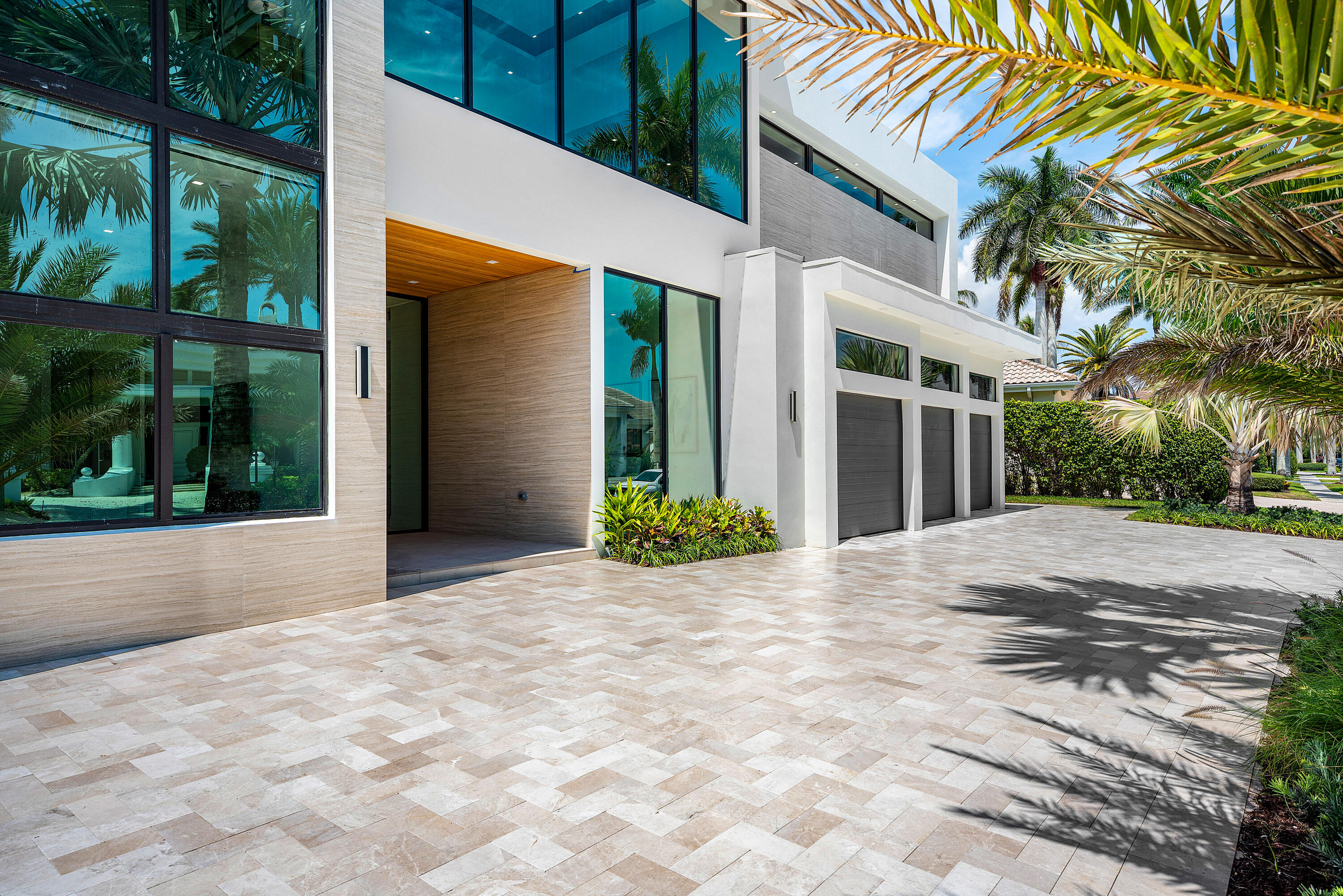 LAKE ESTATES - Residential