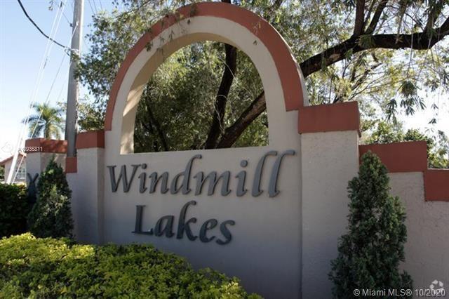 Please call/Text Francia to schedule a Showiing 954-328-0253. VERY WELL MAINTAIN CONDO 3BR/2BH, GROUND FLOOR, CERAMIC TILE FLOORS, WASHER/DRYER IN THE UNIT. GREAT LOCATION. Available Nov 1st. Dogs Allowed up to 20 Lbs NO cats. Water included