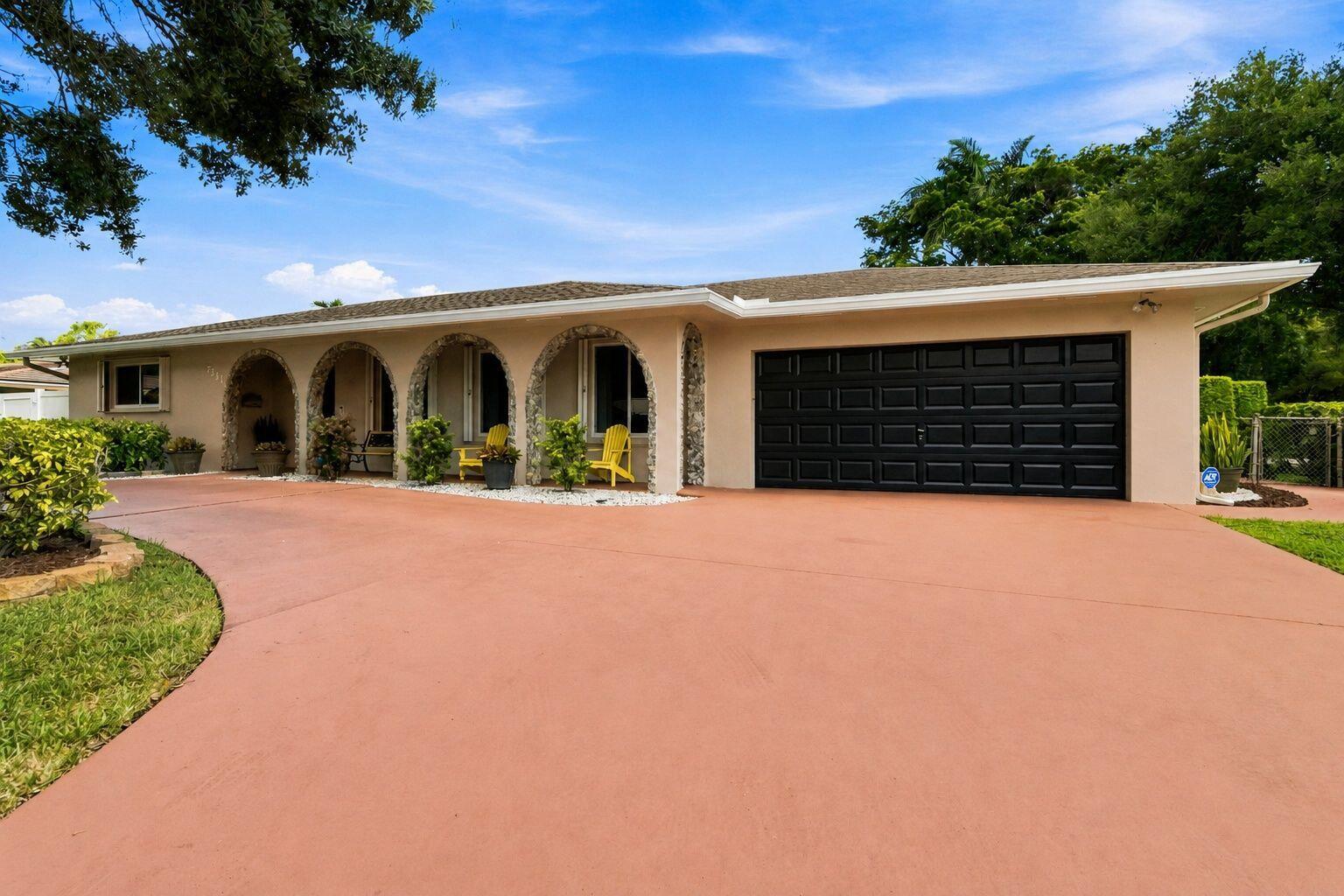 7381 SW 9TH Street