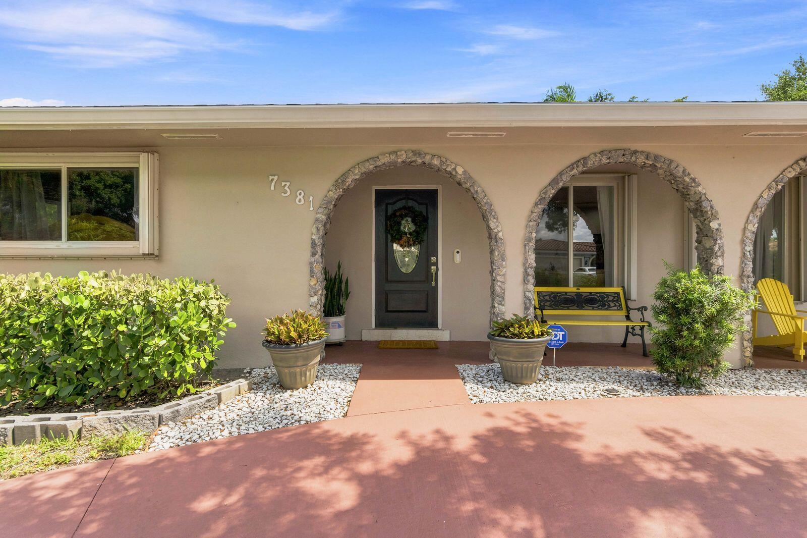 7381 SW 9TH Street